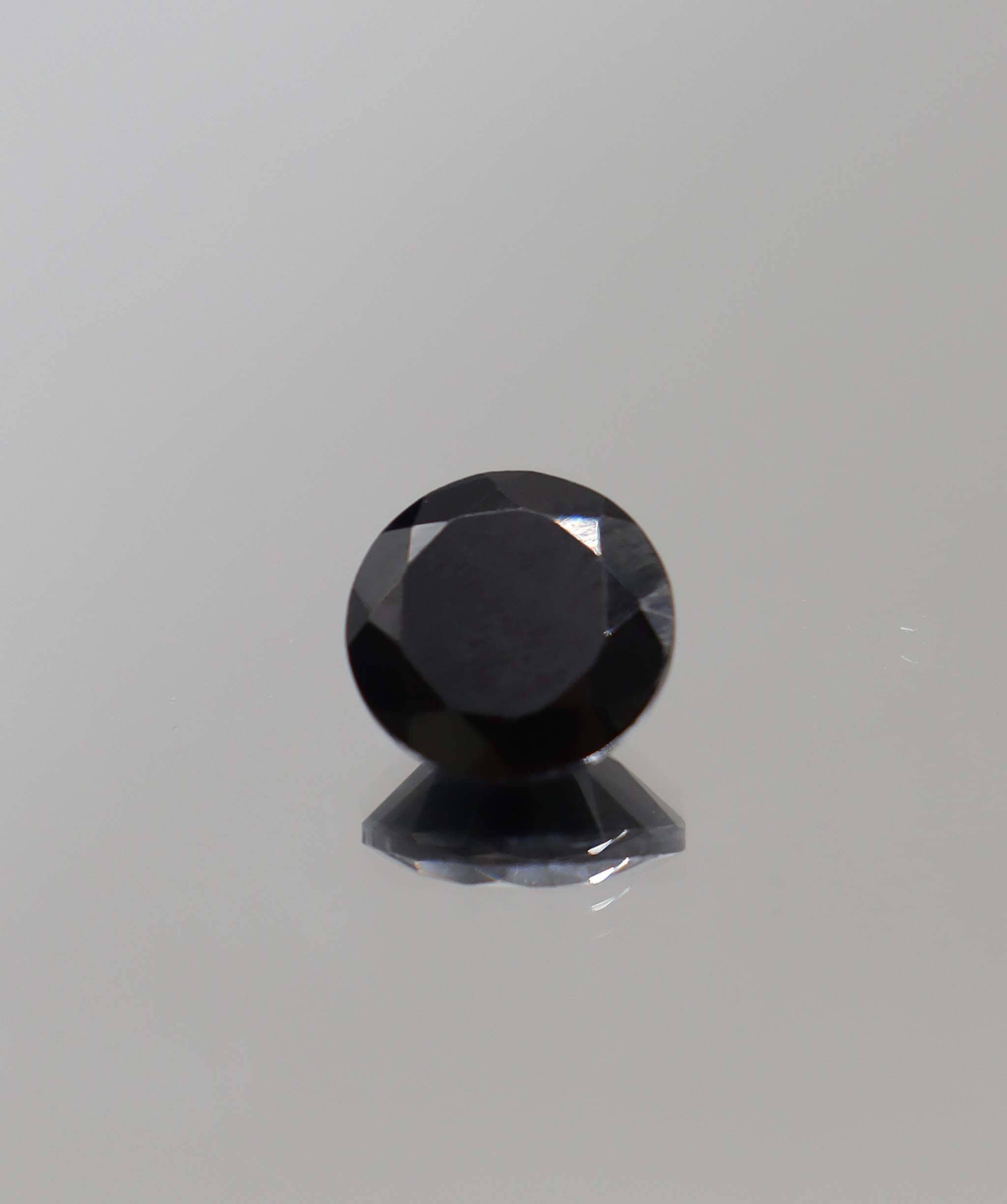 Luxury Promise 5.27ct Black Spinel Round DXBCS2361