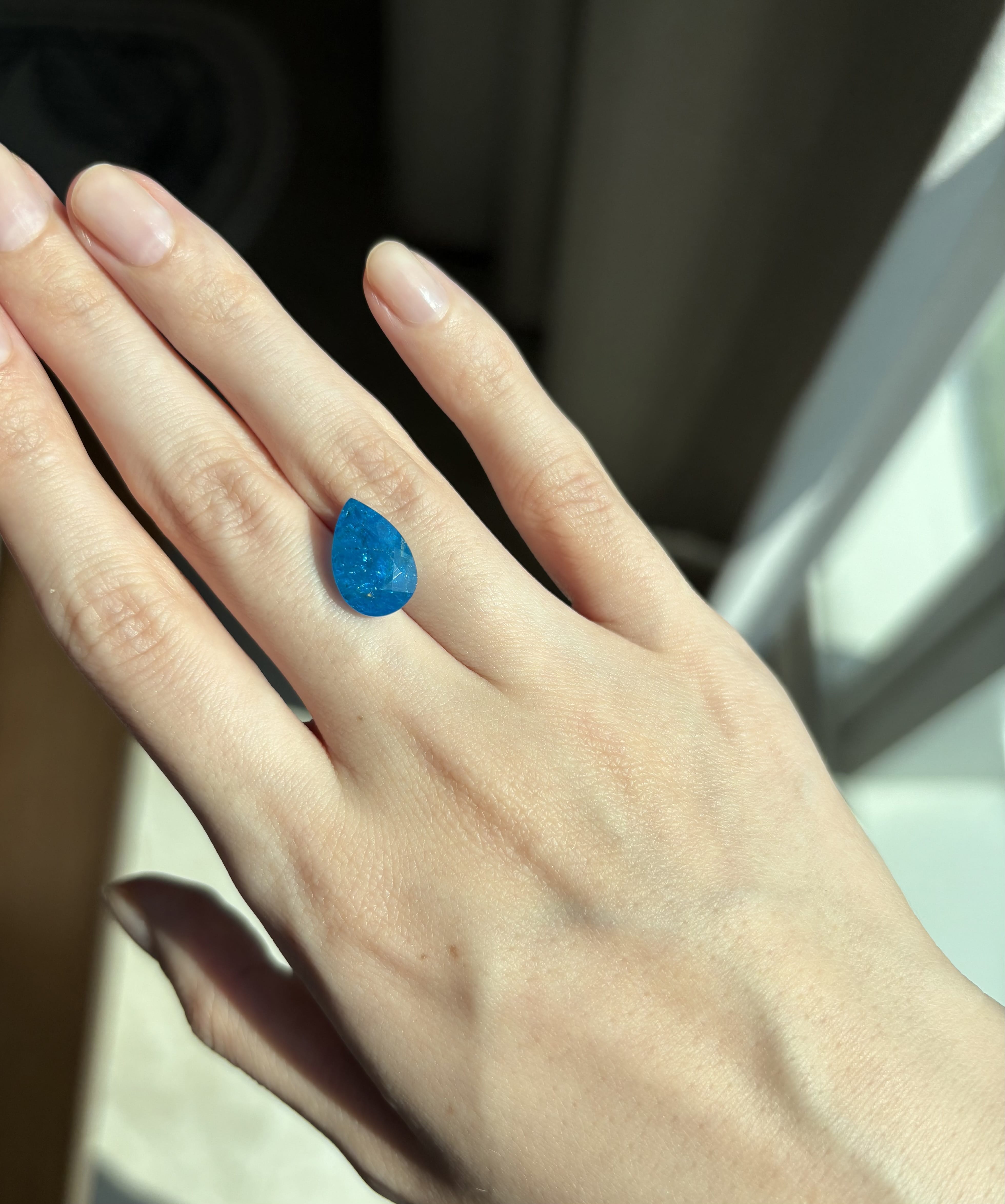 Luxury Promise 5.33ct Electric Blue Apatite DXBCS4627