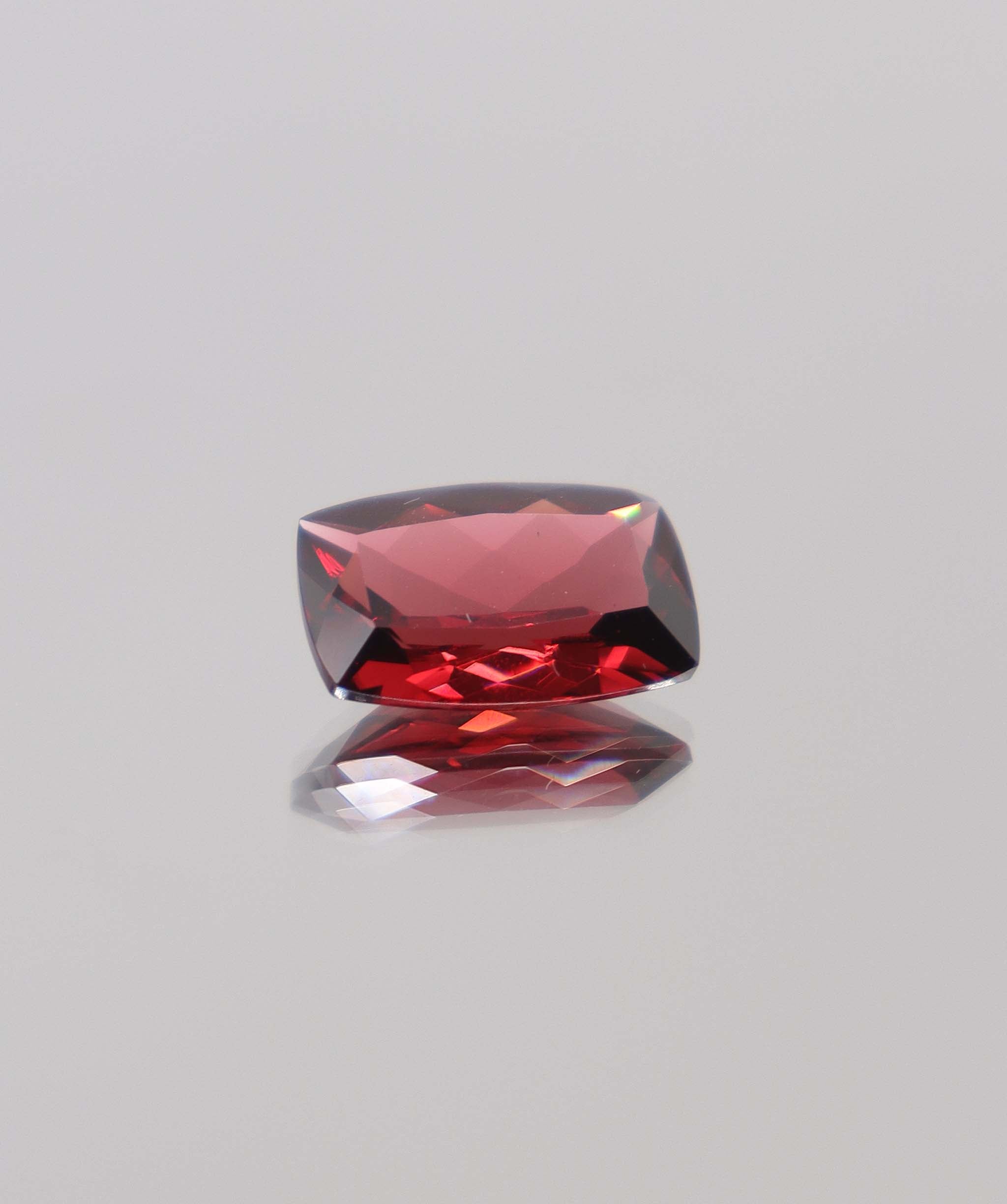 Luxury Promise 5.55ct Almandine Cushion DXBCS0390