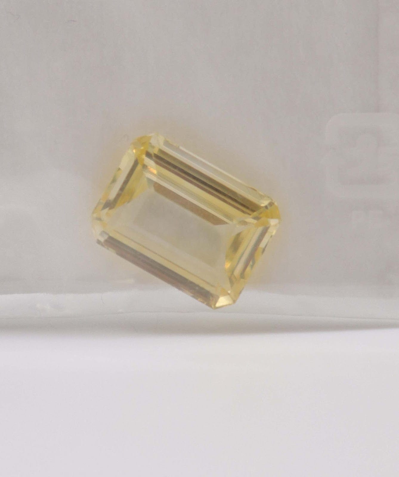 Luxury Promise 5.96CT NATURAL YELLOW SAPPHIRE MS 8550