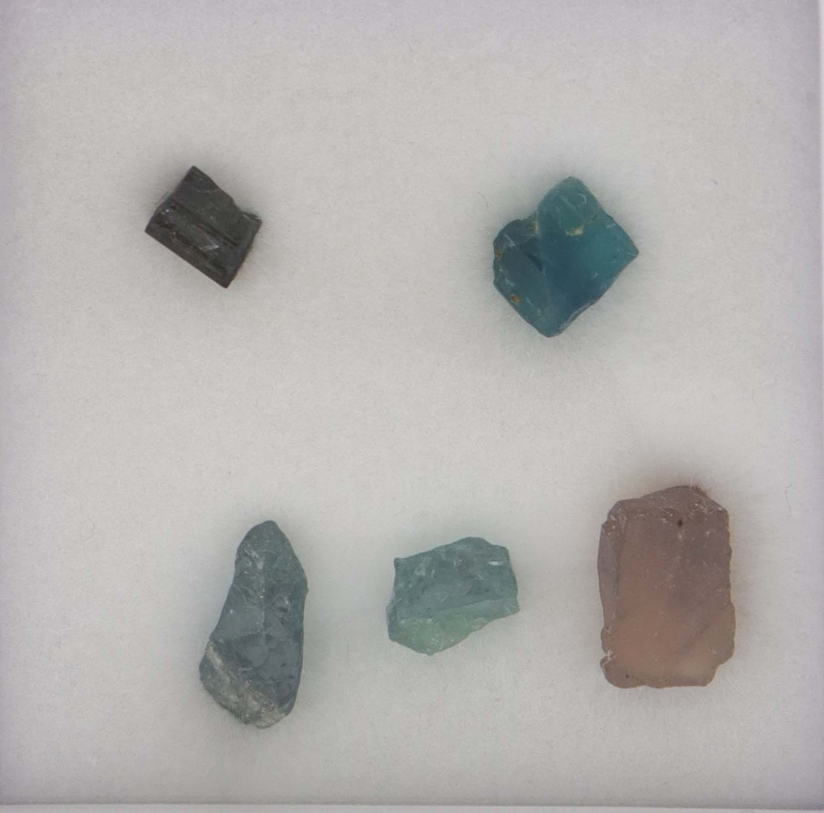 Luxury Promise 5ct Paraiba Rough stone DXBS6762