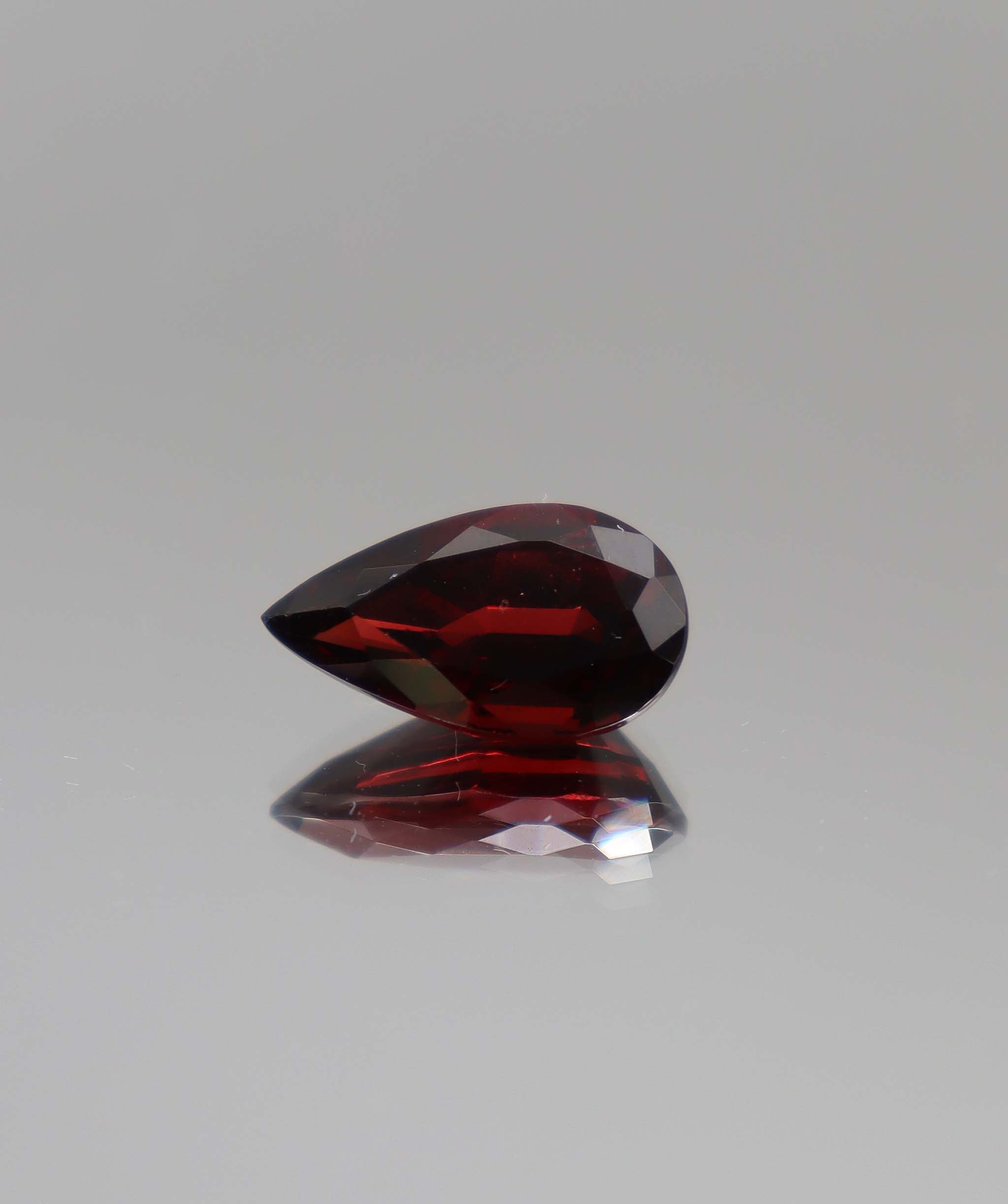 Luxury Promise 6.05ct Red Garnet Pear DXBCS2857