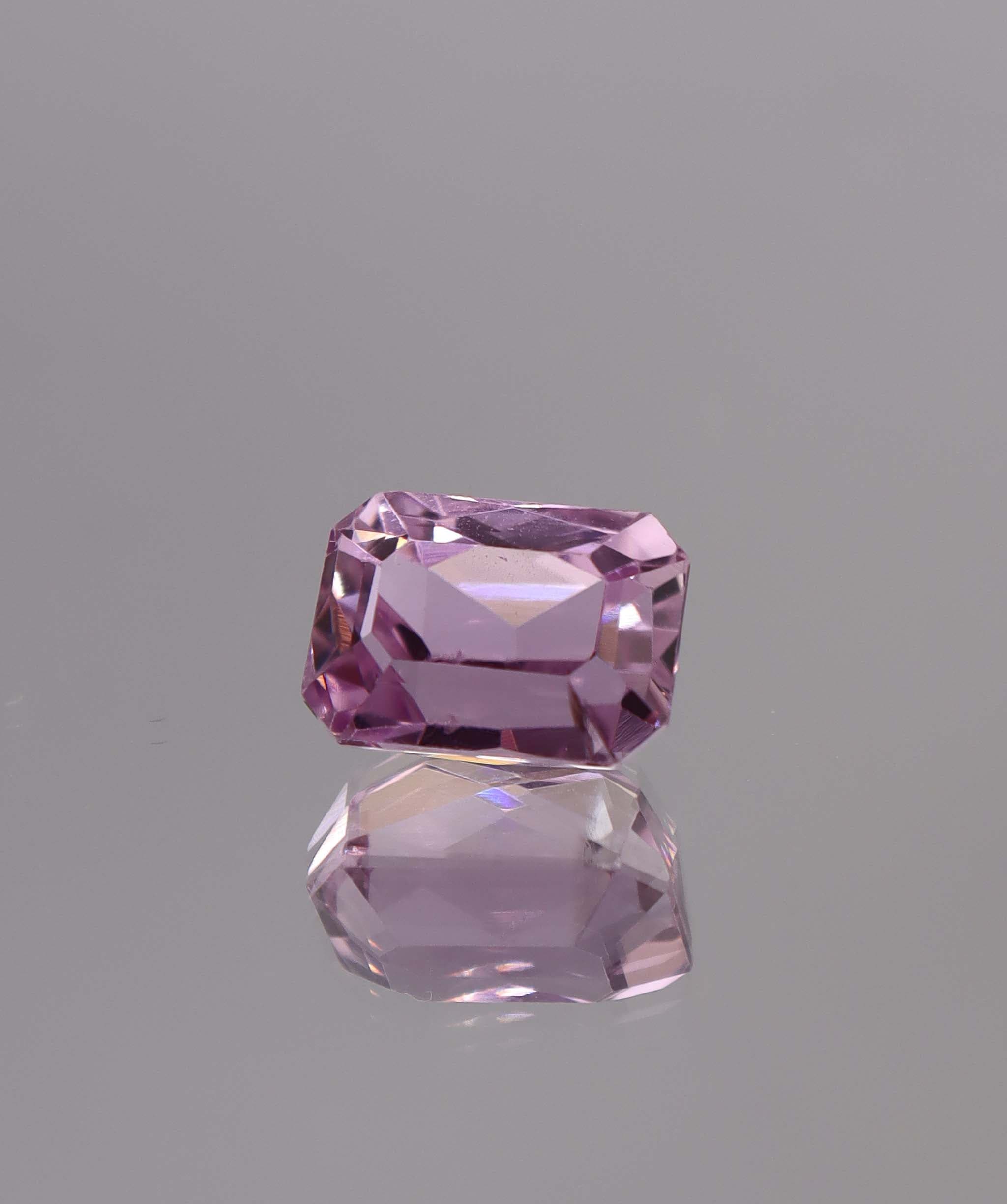 Luxury Promise 6.6ct Emerald Cut Kunzite DXBS6114