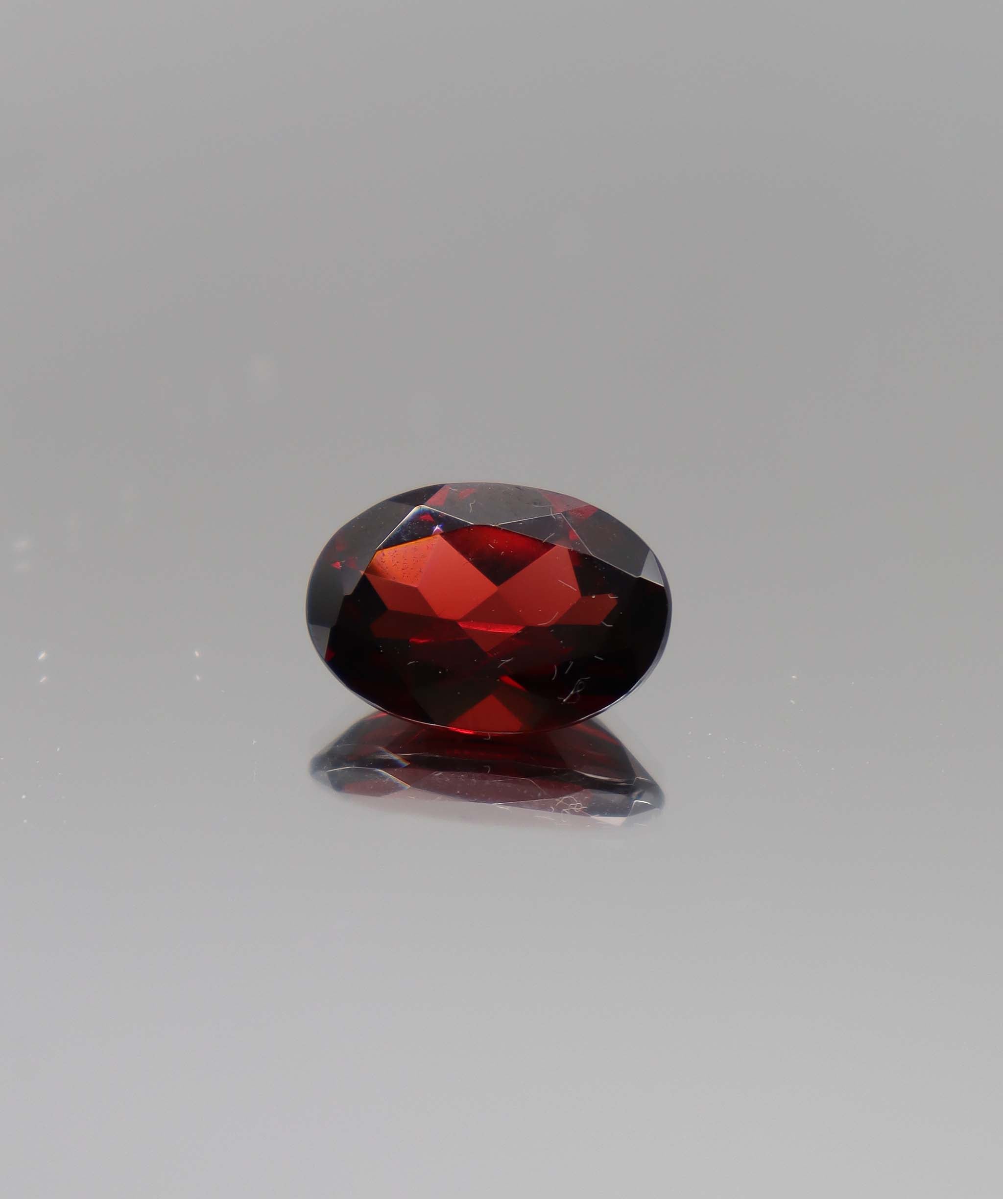 Luxury Promise 6.75ct Red Garnet Oval DXBCS2860