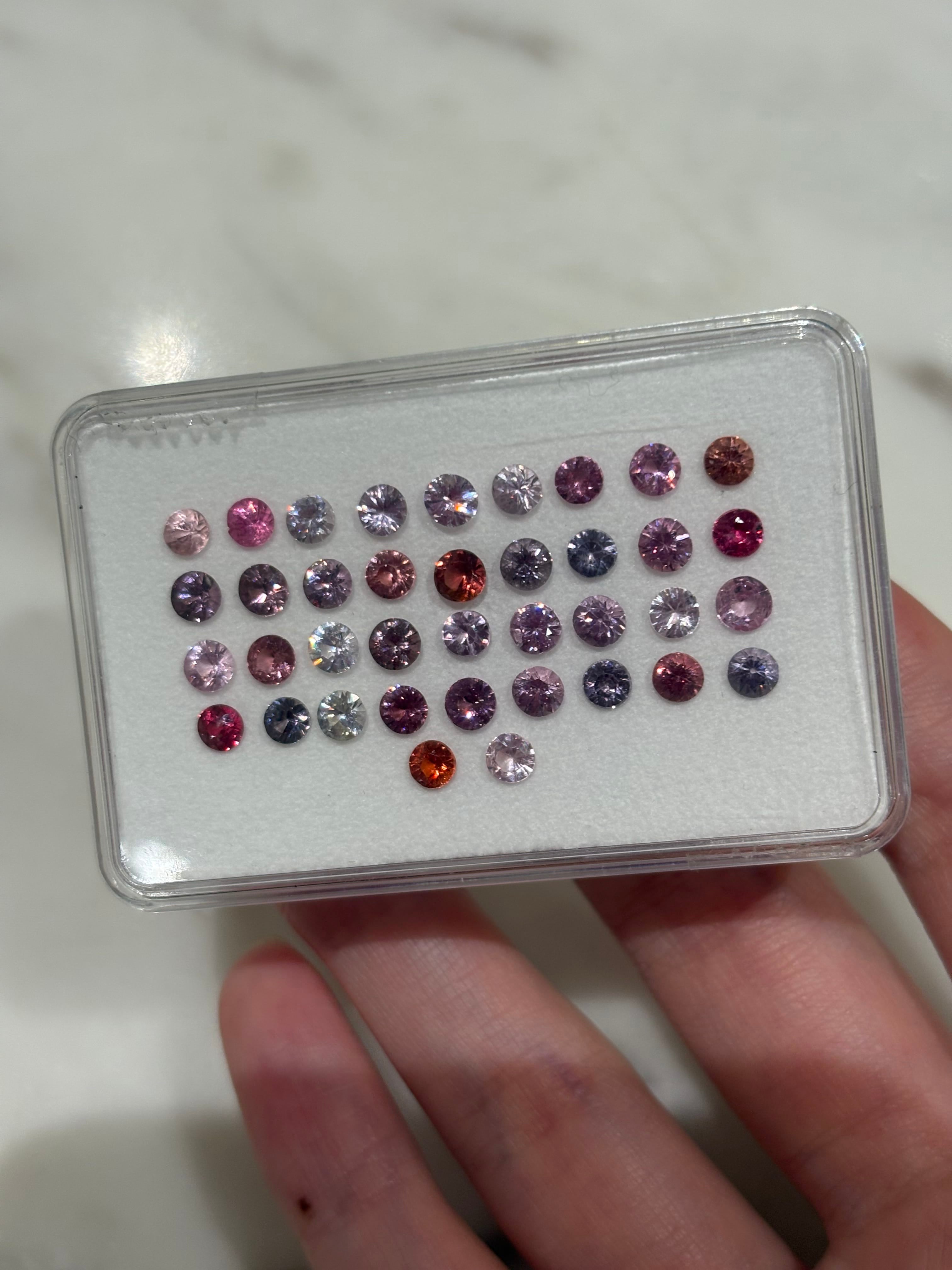 Luxury Promise 6.81ct Burma Spinel Round Set DXBCS4616