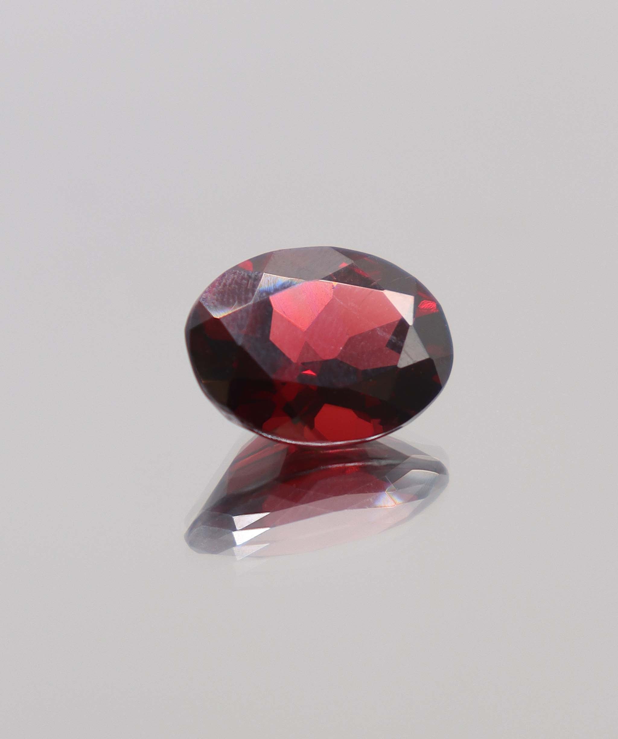 Luxury Promise 7.52ct Almandine Oval DXBCS0397