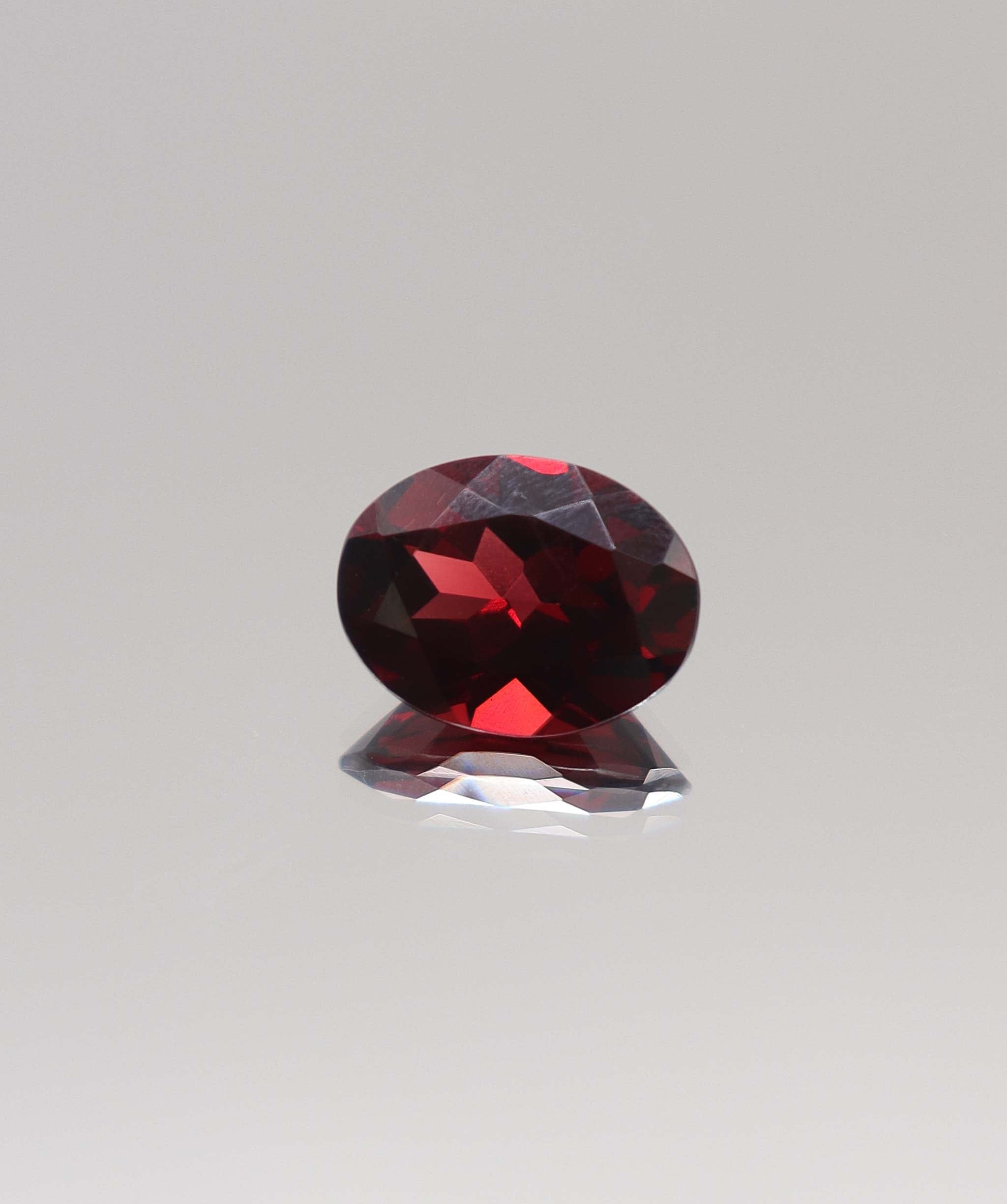 Luxury Promise 7.52ct Almandine Oval DXBCS0397