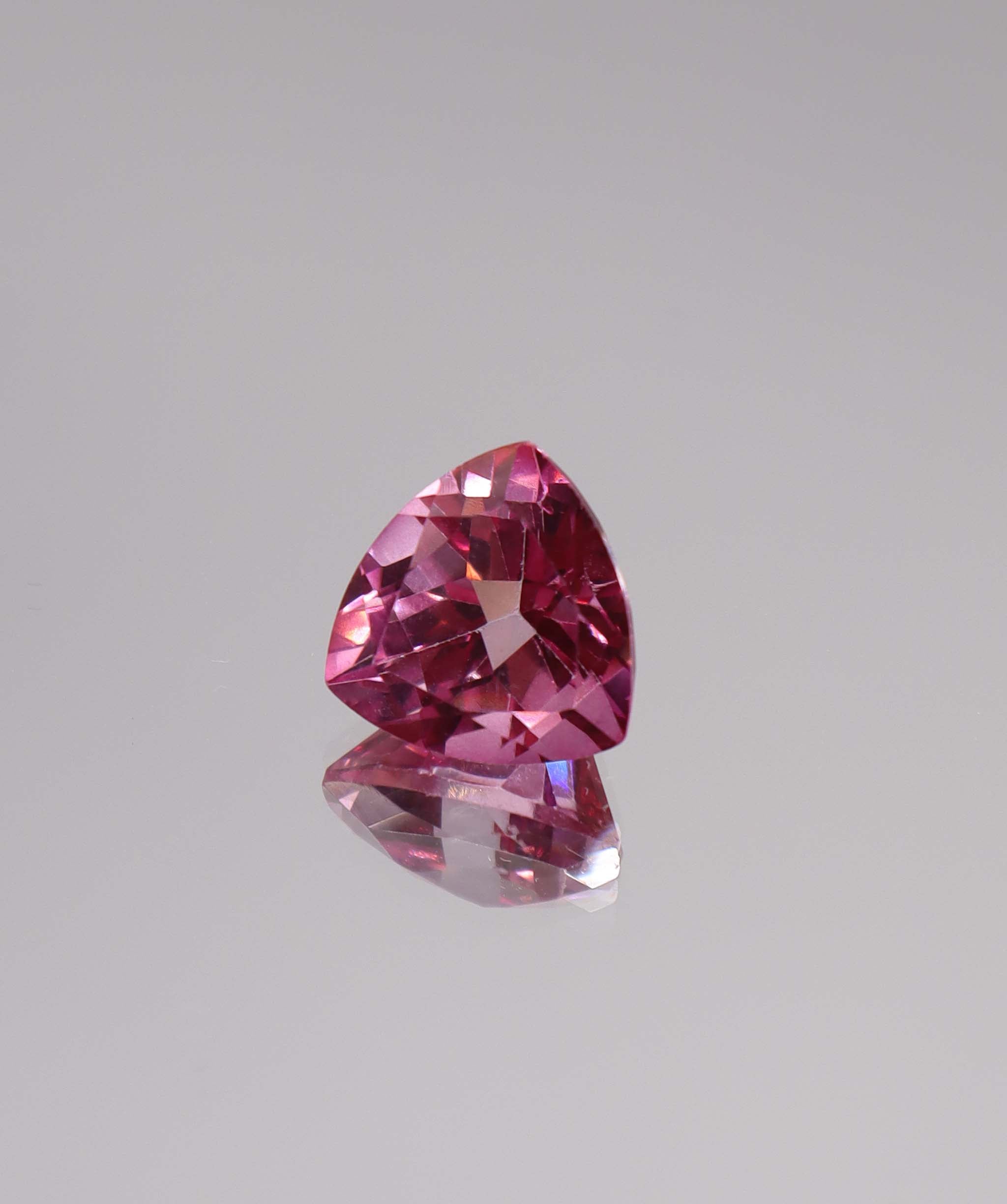 Luxury Promise 7.61ct Trillion Cut Pink Topaz DXBS6121