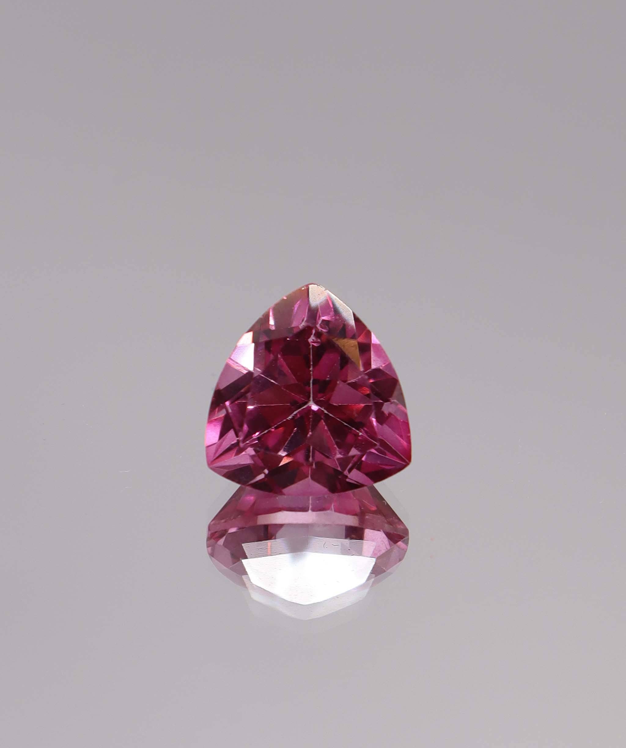 Luxury Promise 7.61ct Trillion Cut Pink Topaz DXBS6121