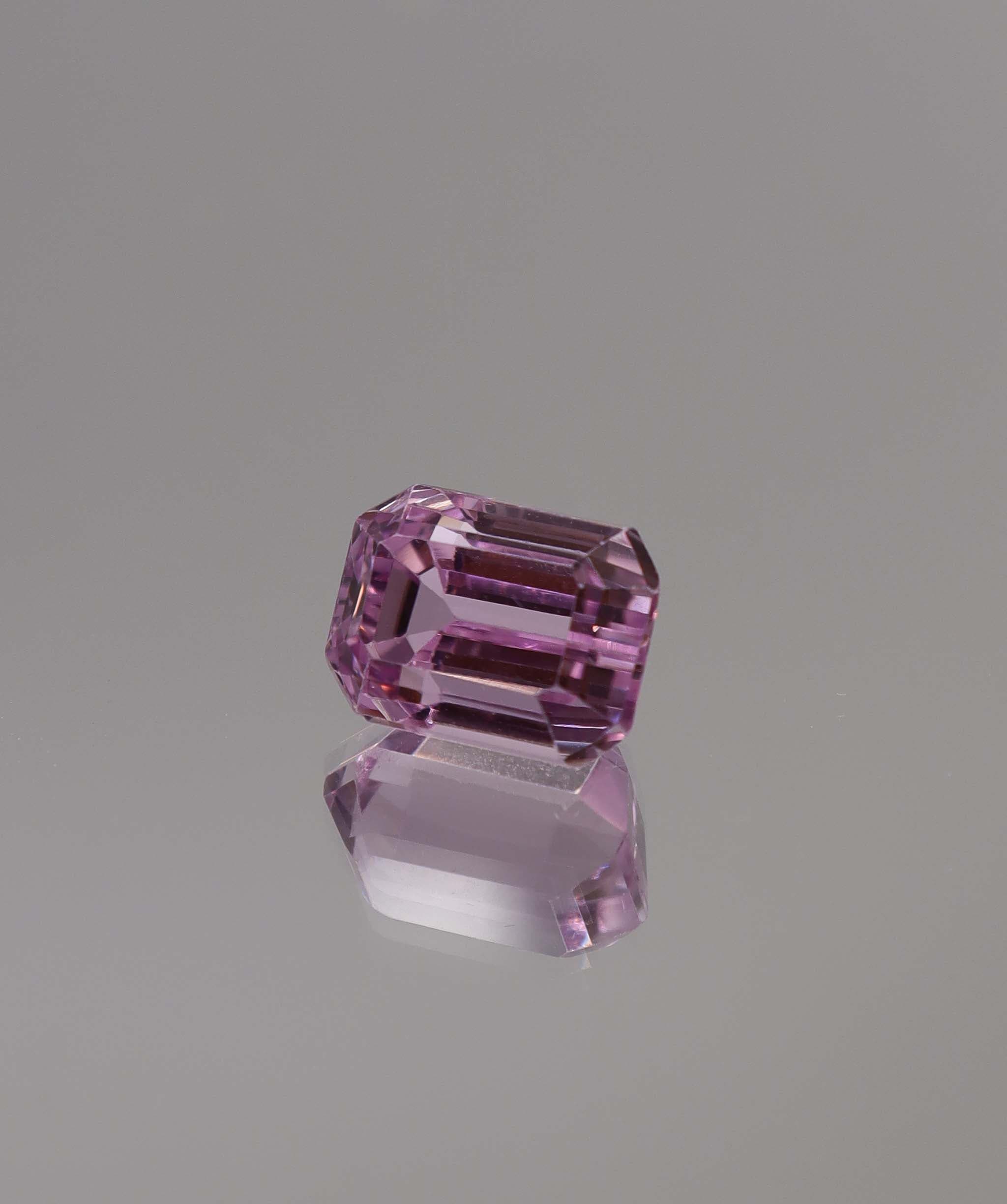 Luxury Promise 8.76ct Emerald Cut Kunzite DXBS6119