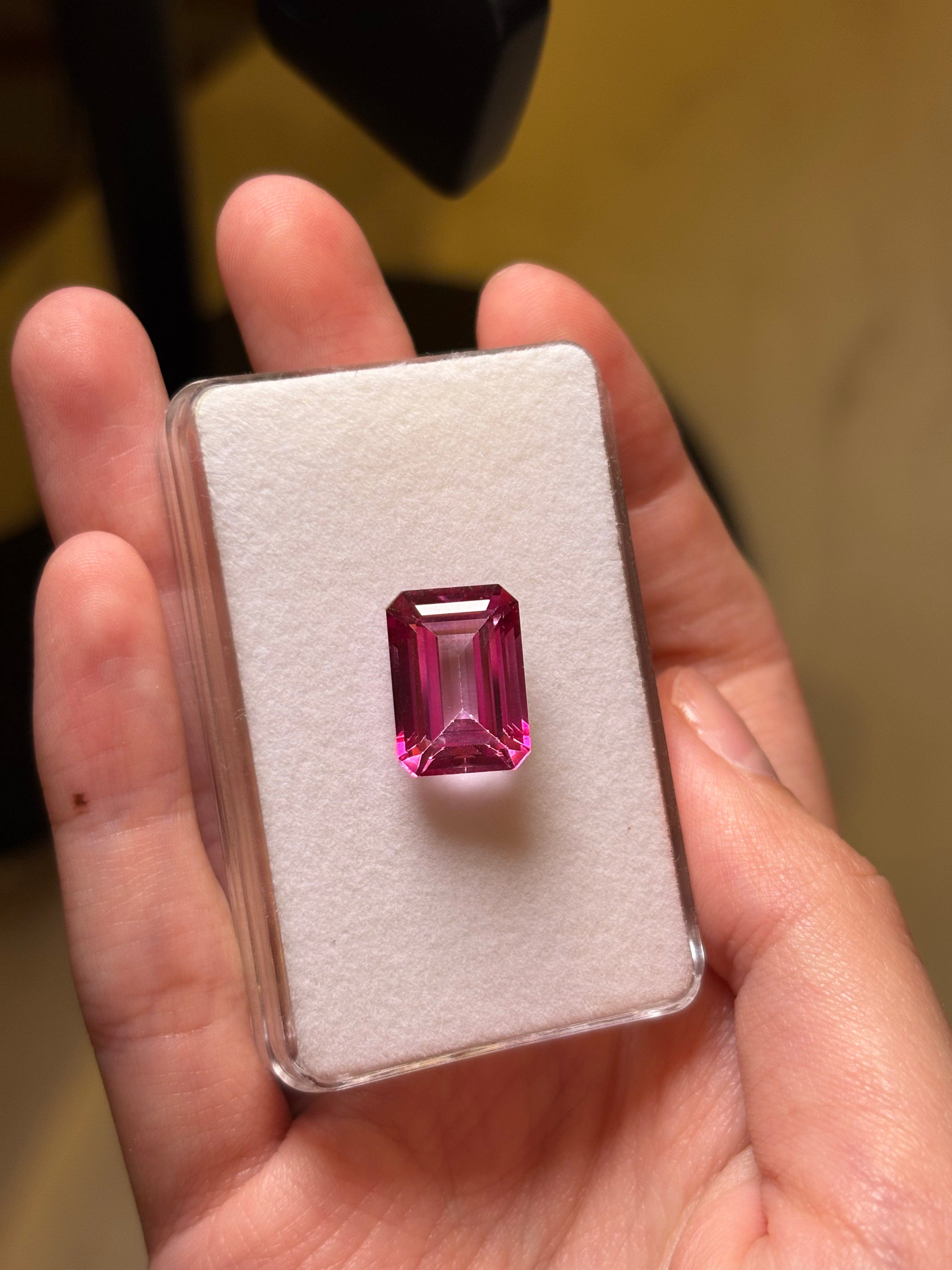 Luxury Promise 9.90ct HOT PINK TOPAZ EMERALD CUT DXBCS2767
