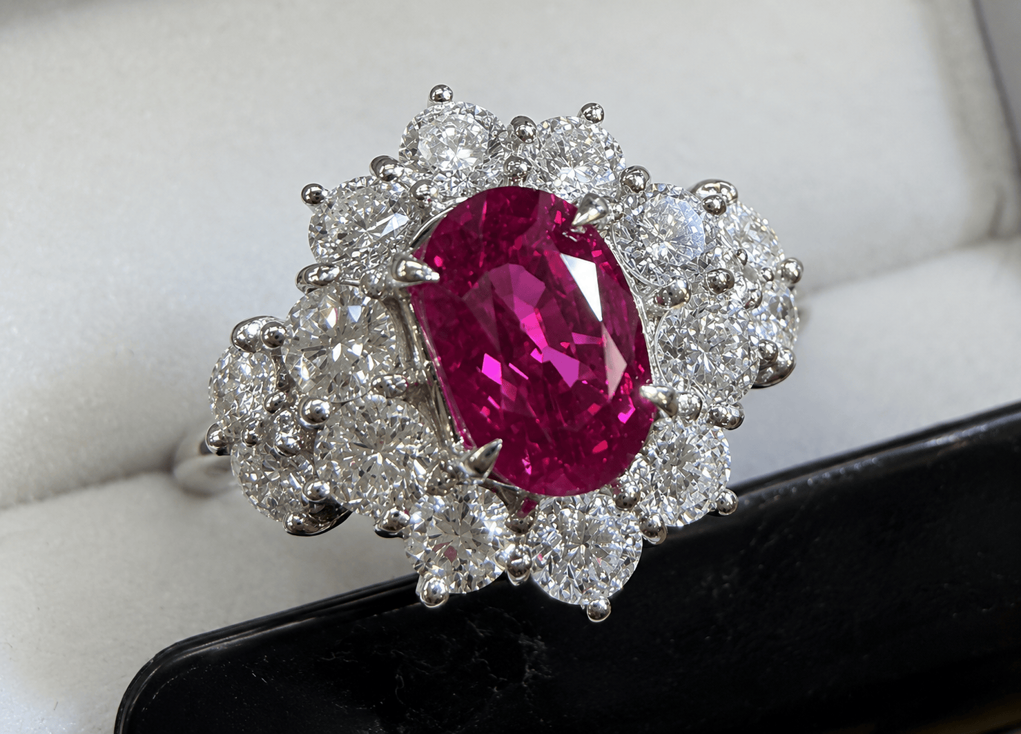 Luxury Promise AIGS Mozambique 2.18ct Ruby with D1.43ct PB in 750 6.1g / JC5179 JJC1121
