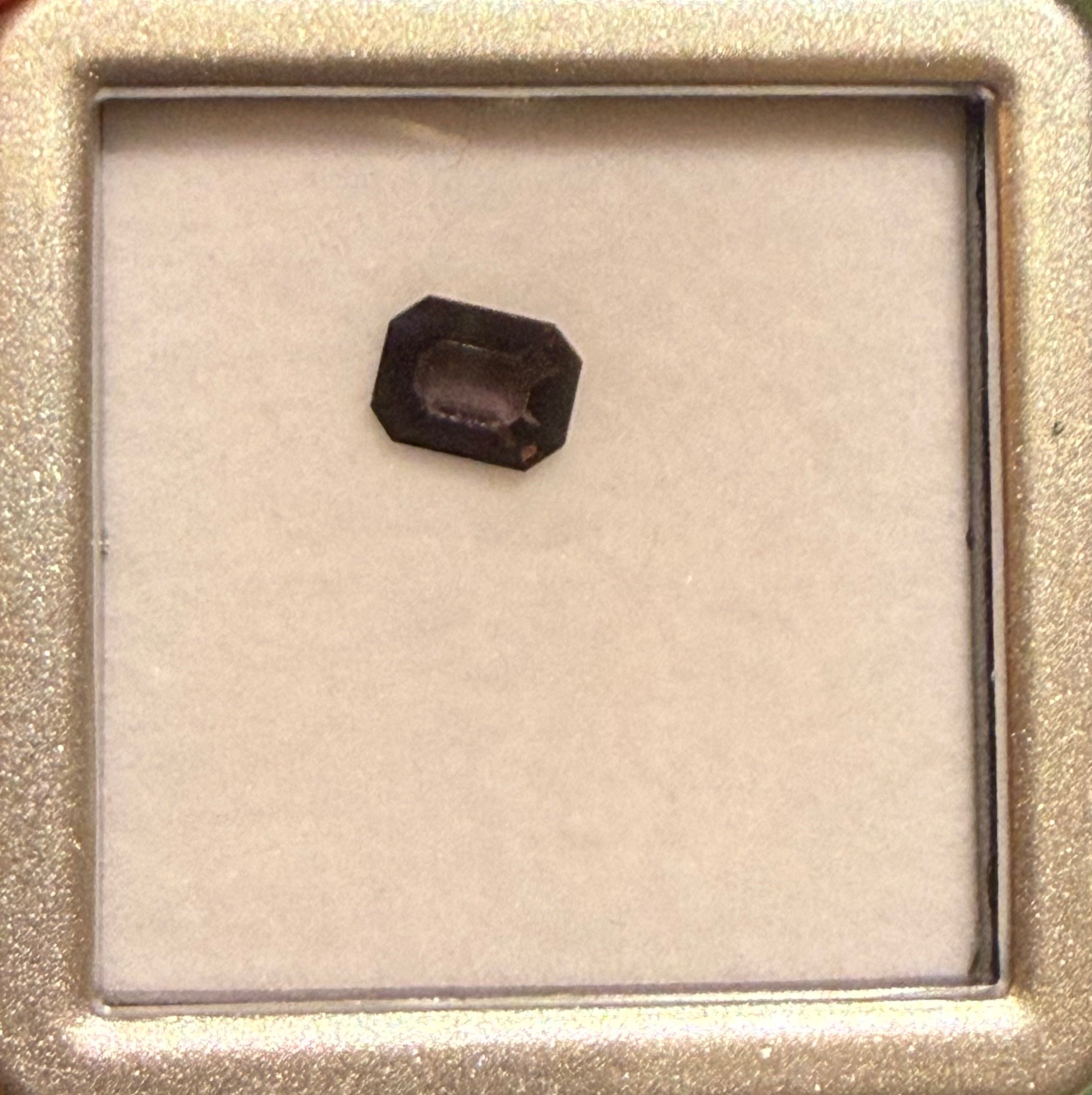 Luxury Promise Burmese Spinel 13 DXBS5532