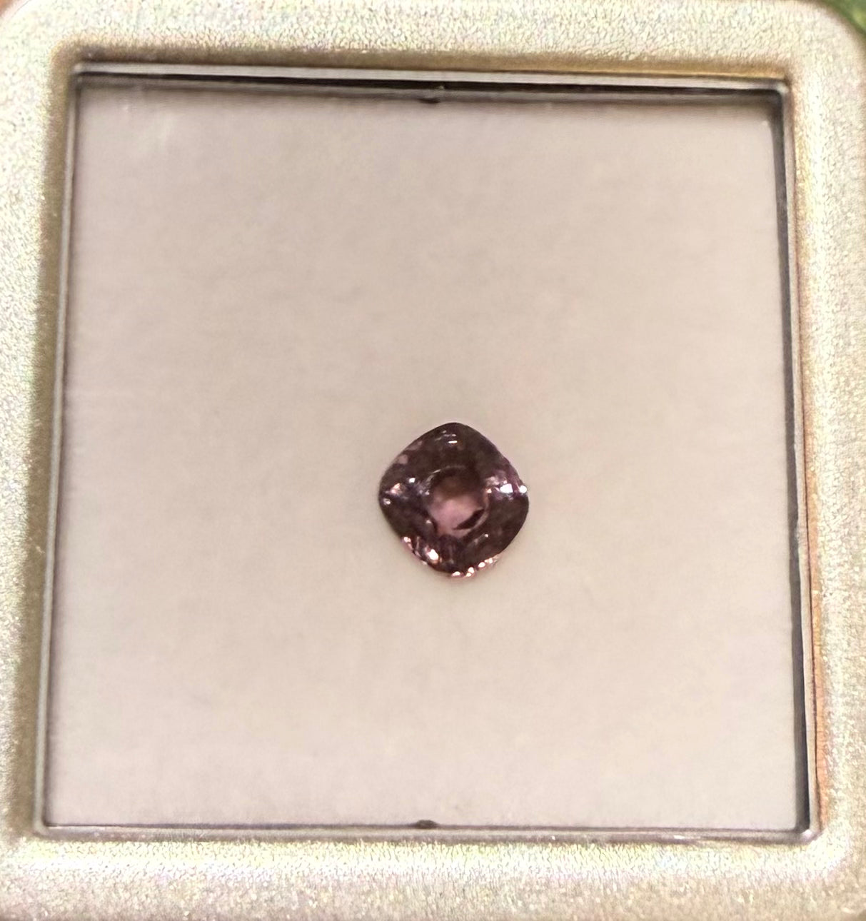 Luxury Promise Burmese Spinel 15 DXBS5534