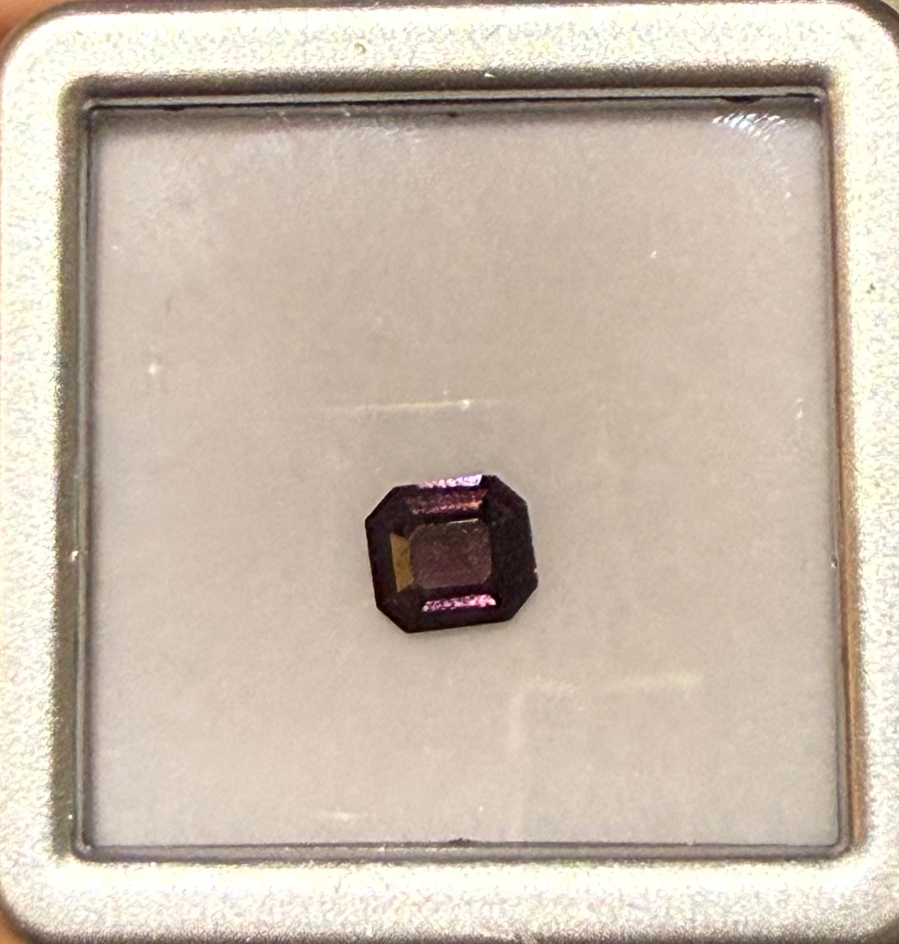 Luxury Promise Burmese Spinel 16 DXBS5535