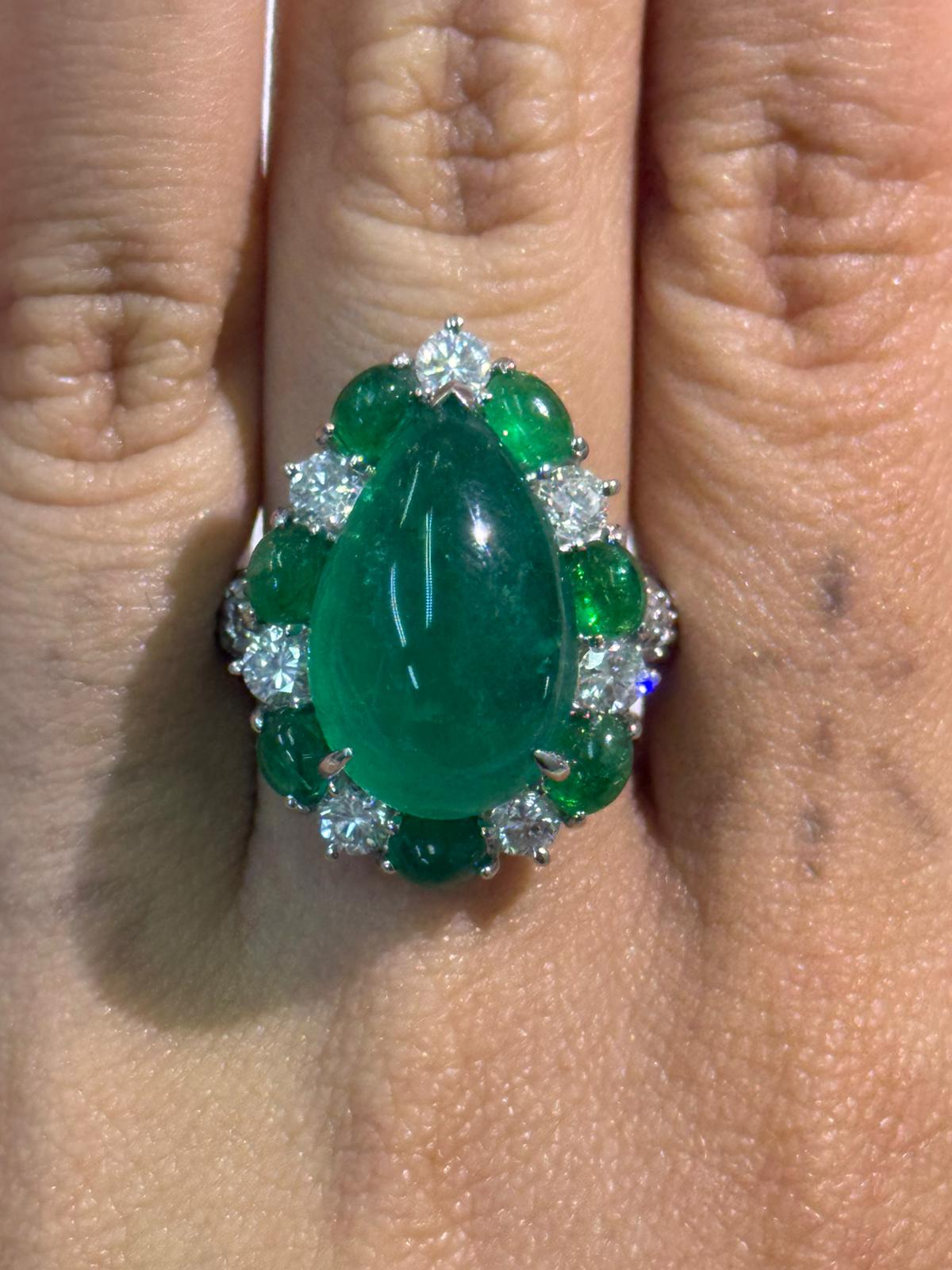 Luxury Promise Cabochon Emerald Ring with Emerald and Diamond Cluster Halo / E11.099ct + 2.19ct, D1.67ct 117 JJC0047
