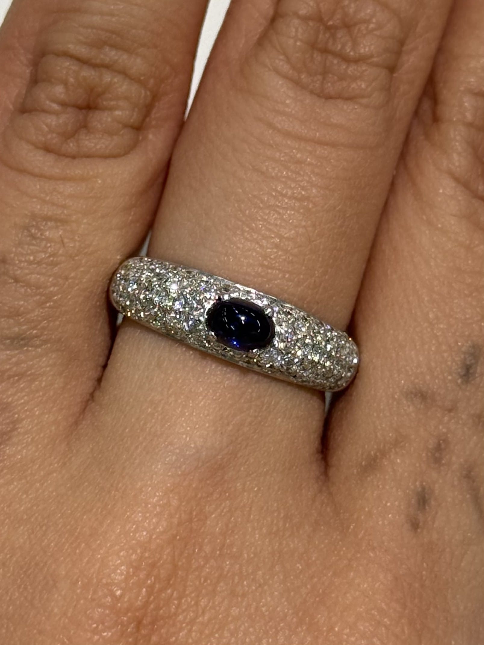 Luxury Promise Cabochon Sapphire Ring in 18KWG / 5.00g, S0.62ct , D0.70ct / Size 5.75 US 024097 JJC0013