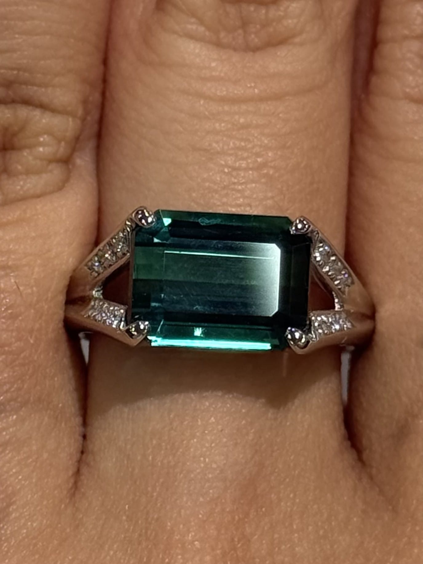 Luxury Promise Emerald-Cut Green Tourmaline Ring with Diamond Accents in PT900 / 8.20g, TM5.53ct, D0.07ct / Size 7.75 US 024092 JJC0027