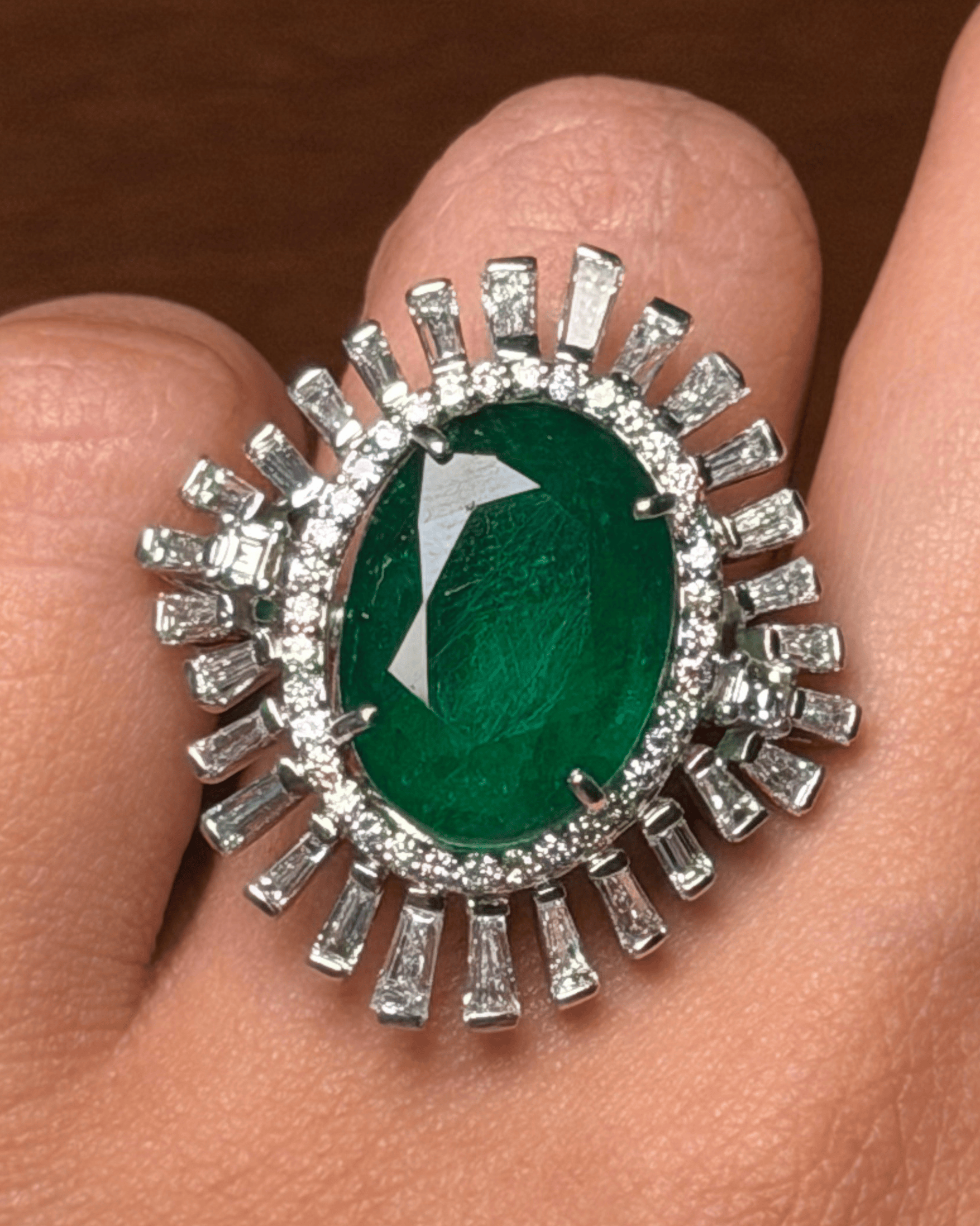 Luxury Promise Emerald Ring with Baguette Diamond Halo in 18K / 10.4g, E7.86ct, D1.78ct  2404 JJC0134
