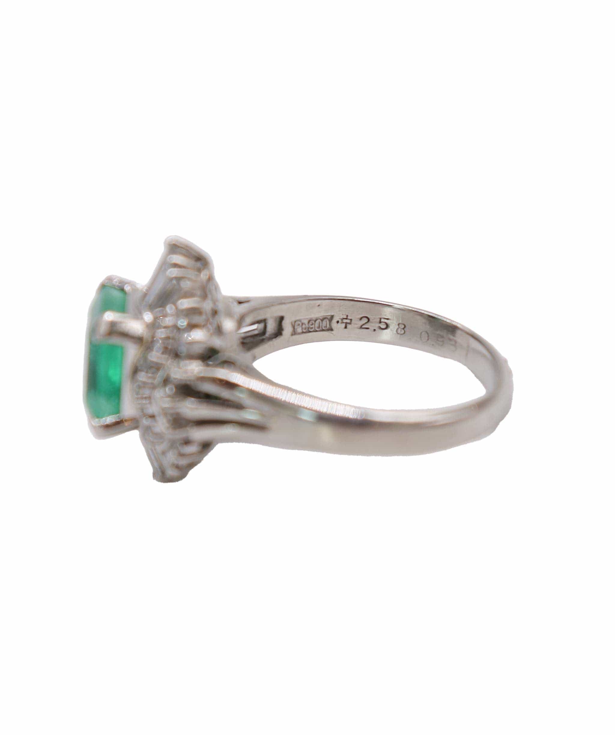 Luxury Promise EU 53/2.58, 0.93 MARKED Emerald/diamond halo burst ring DXBS4558