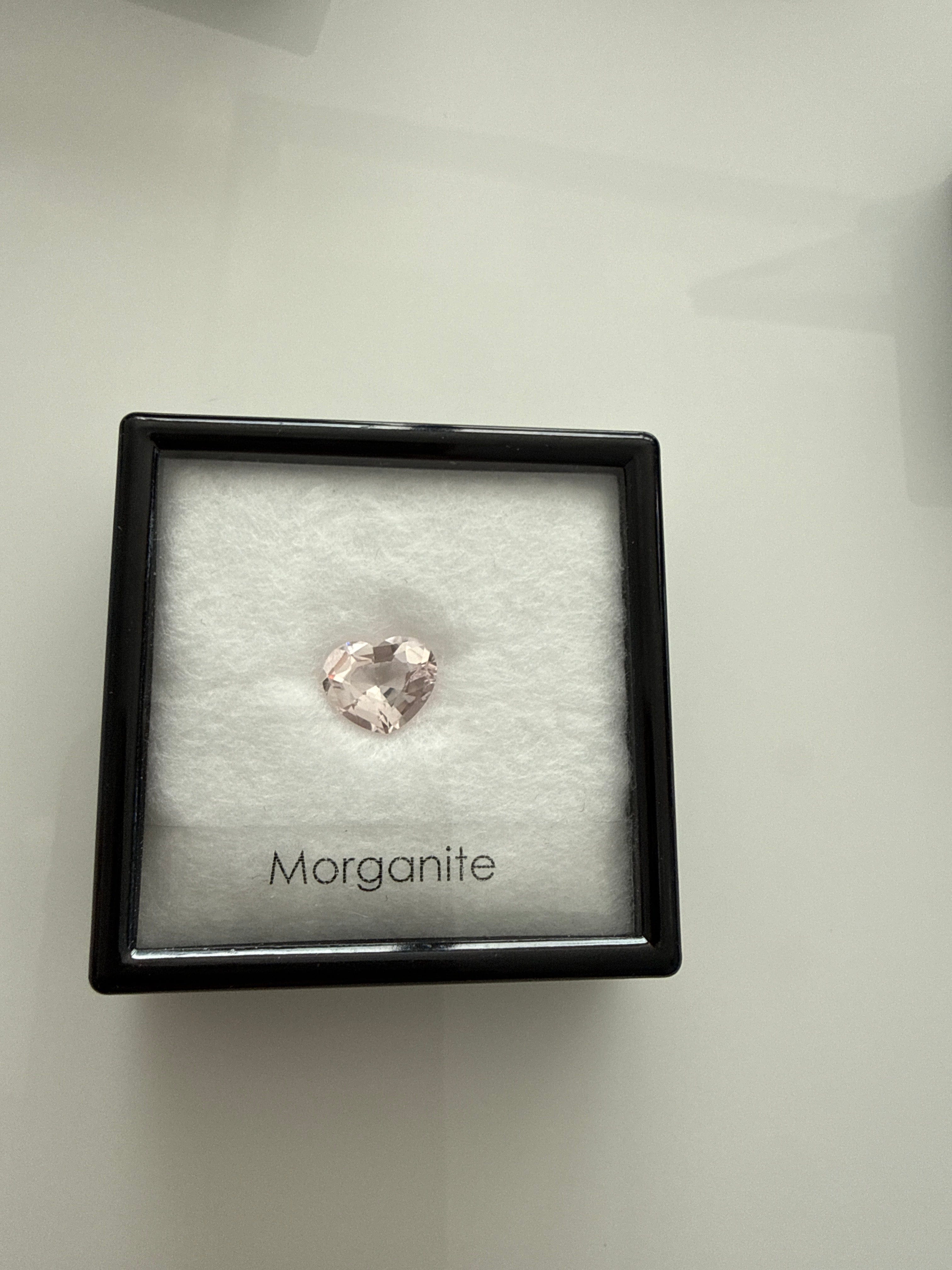 Luxury Promise G01525 Morganite Heart 2.34ct DXBCD0779