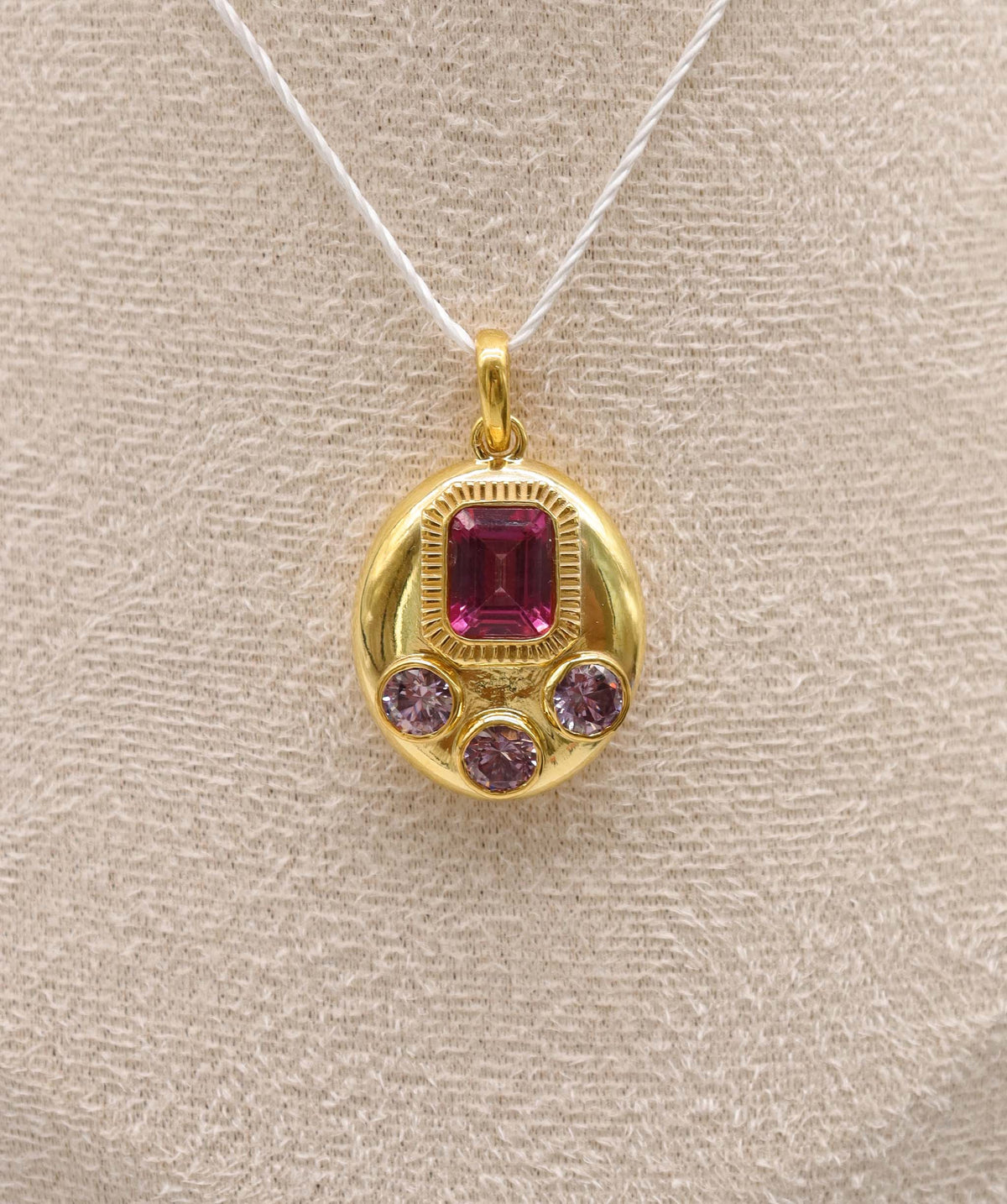 Luxury Promise GEMGOCHI oval Shape DXBS6613