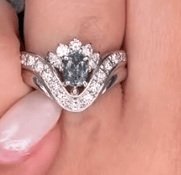 Luxury Promise GIA Brazil Alexandrite Ring in PT900/ Alex 0.43ct, D0.51ct CX8544 JJC0297