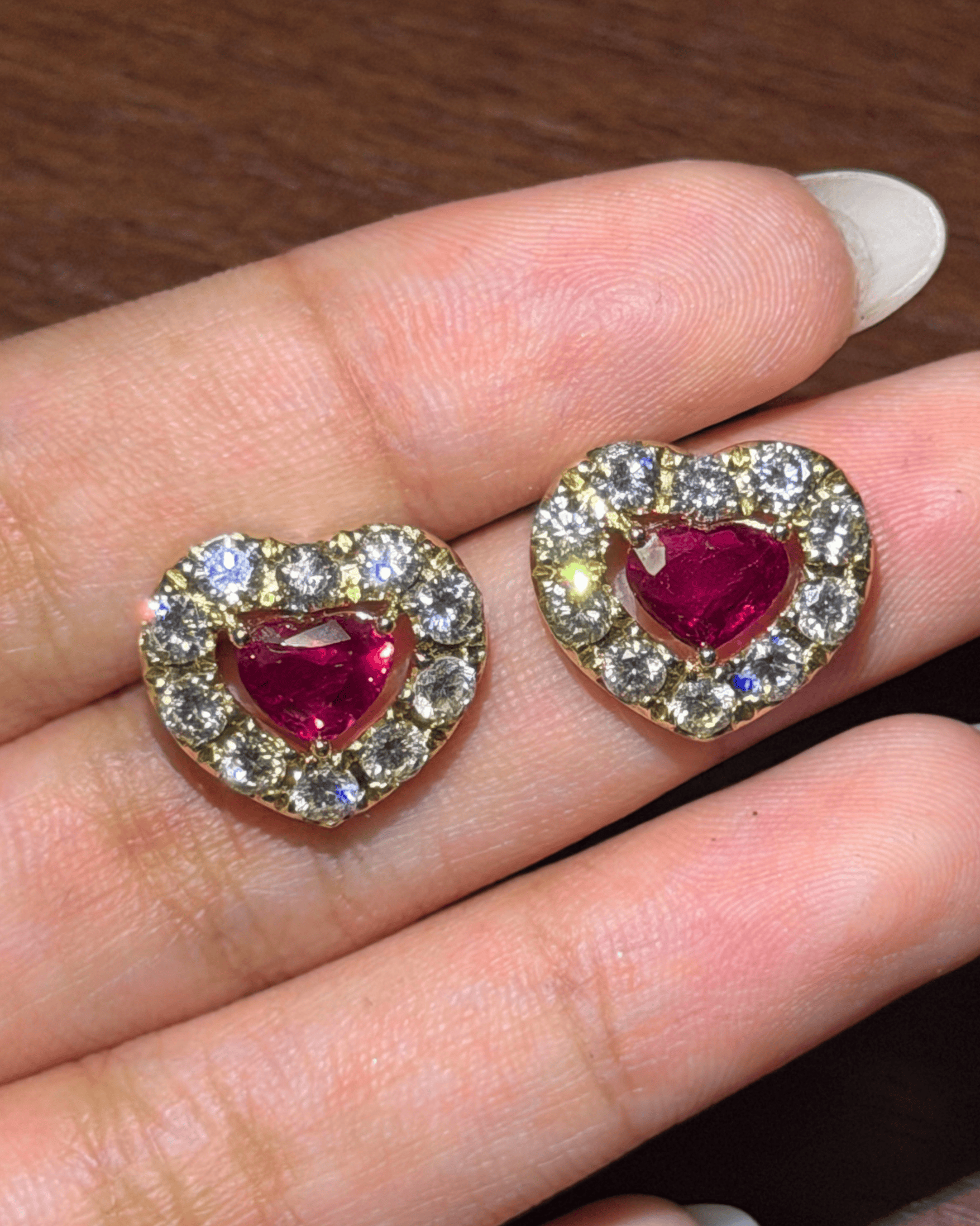 Luxury Promise Heart Ruby Earrings with Diamond Cluster in 18K / 7.3g, R0.98ct, D1.11ct  77S6S JJC0110