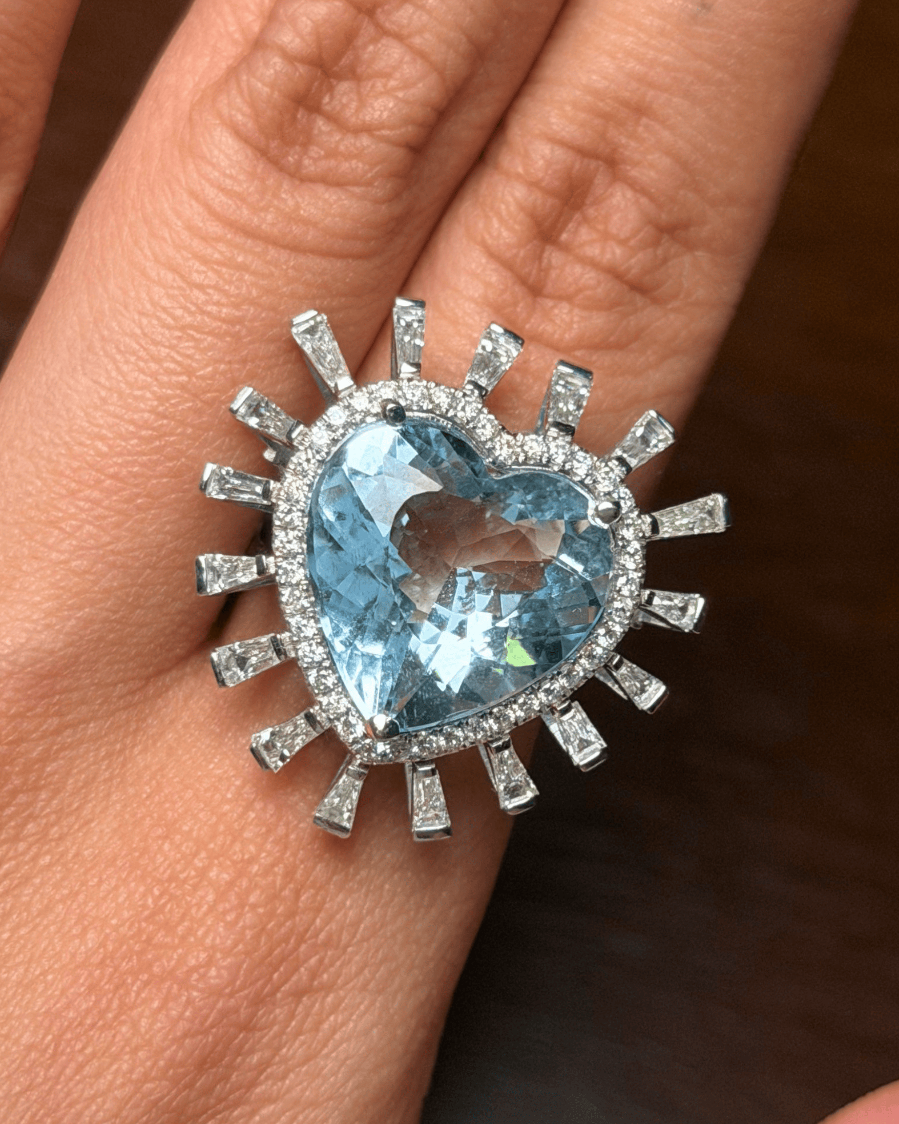 Luxury Promise HeartShaped Aquamarine Pendant with Diamond Sunburst Halo in 18K / 10.03g, AQ9.97ct, D1.45ct  2396  JJC0147