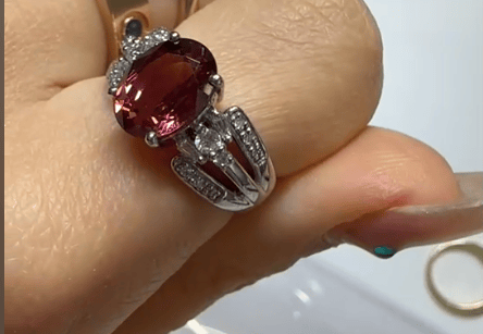 Luxury Promise K18WG Red Spinnel Ring J01204K9YJ