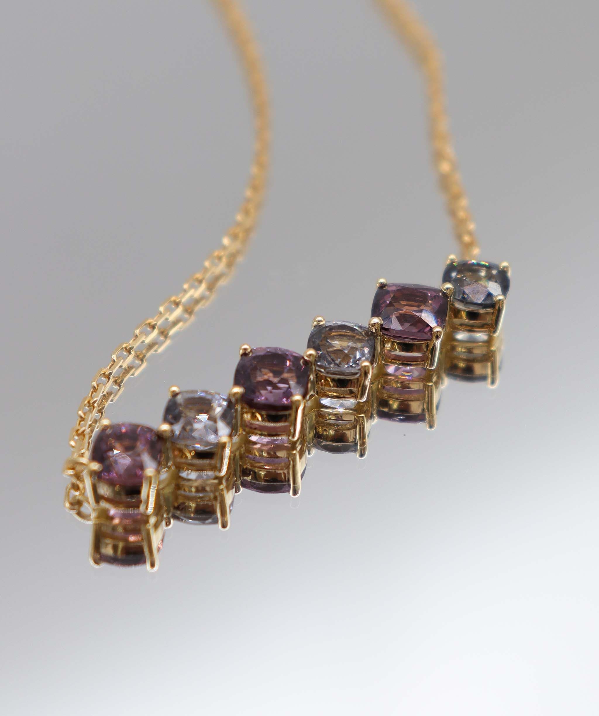 Luxury Promise LINE PENDANT ON CHAIN 8.01cts spinel DXBD0379