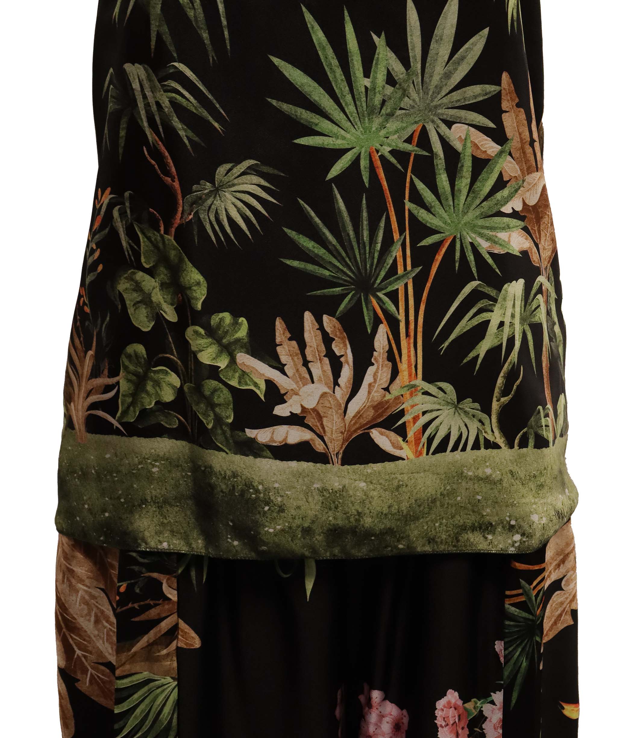 Luxury Promise LUX TYLE Black Tropic Set Medium size DXBCS0738