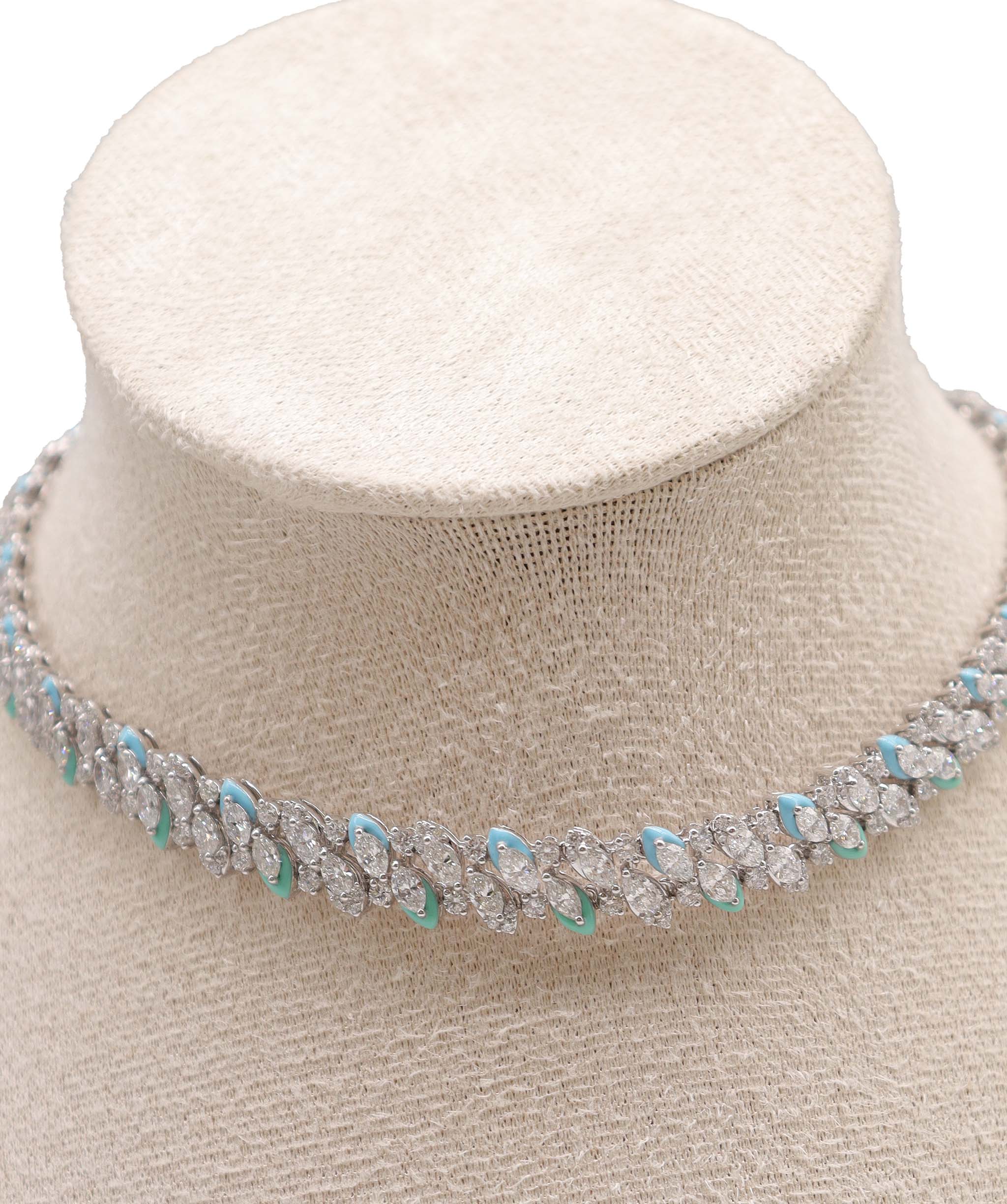 Luxury Promise Necklace gold:23.213/diamond:7.040/gross:24.621/P-E41G ASC6679