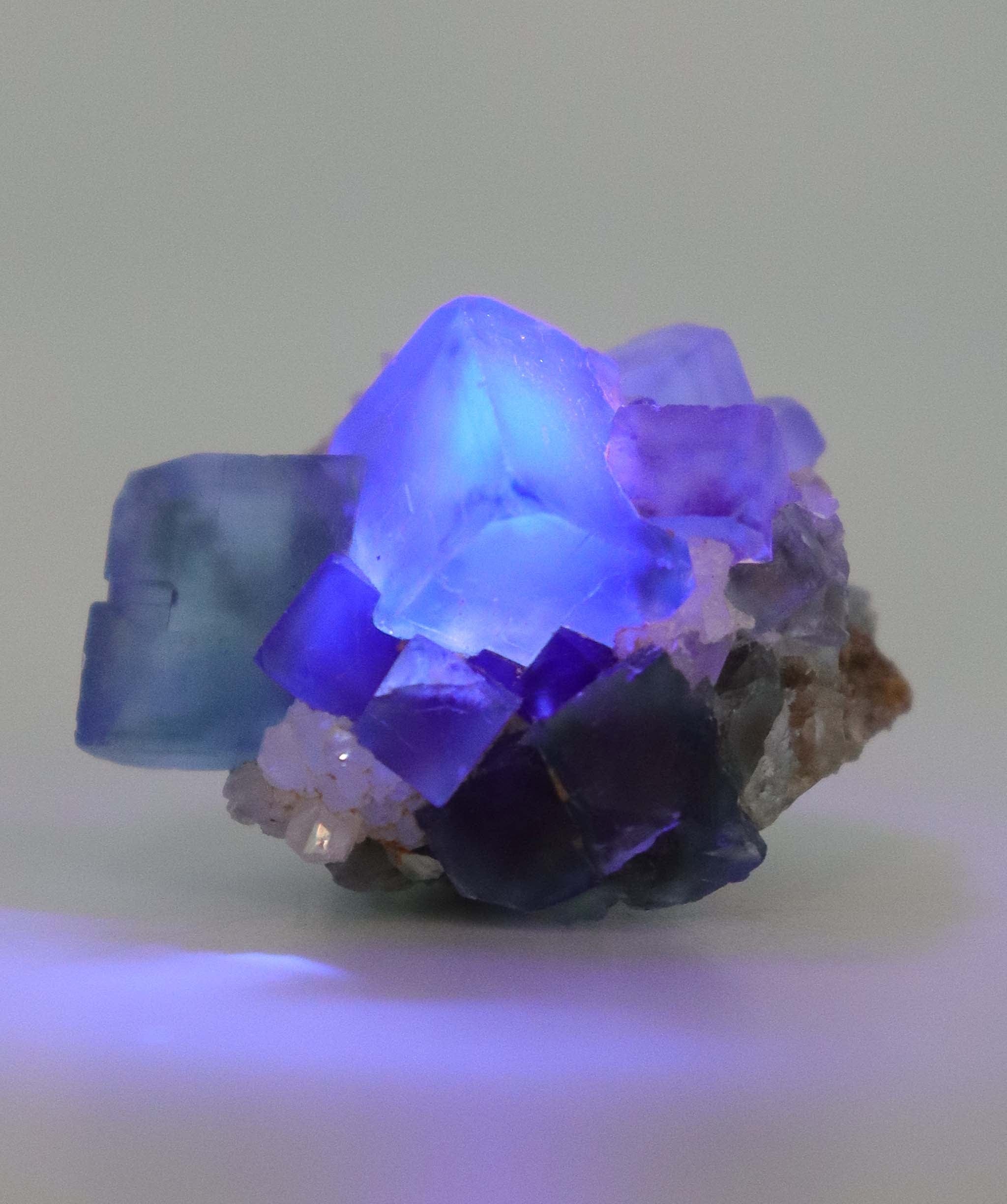 Luxury Promise Neon Lagoon Fluorite Crystal from Namibia Mini (strong fluorescence) RDC0190