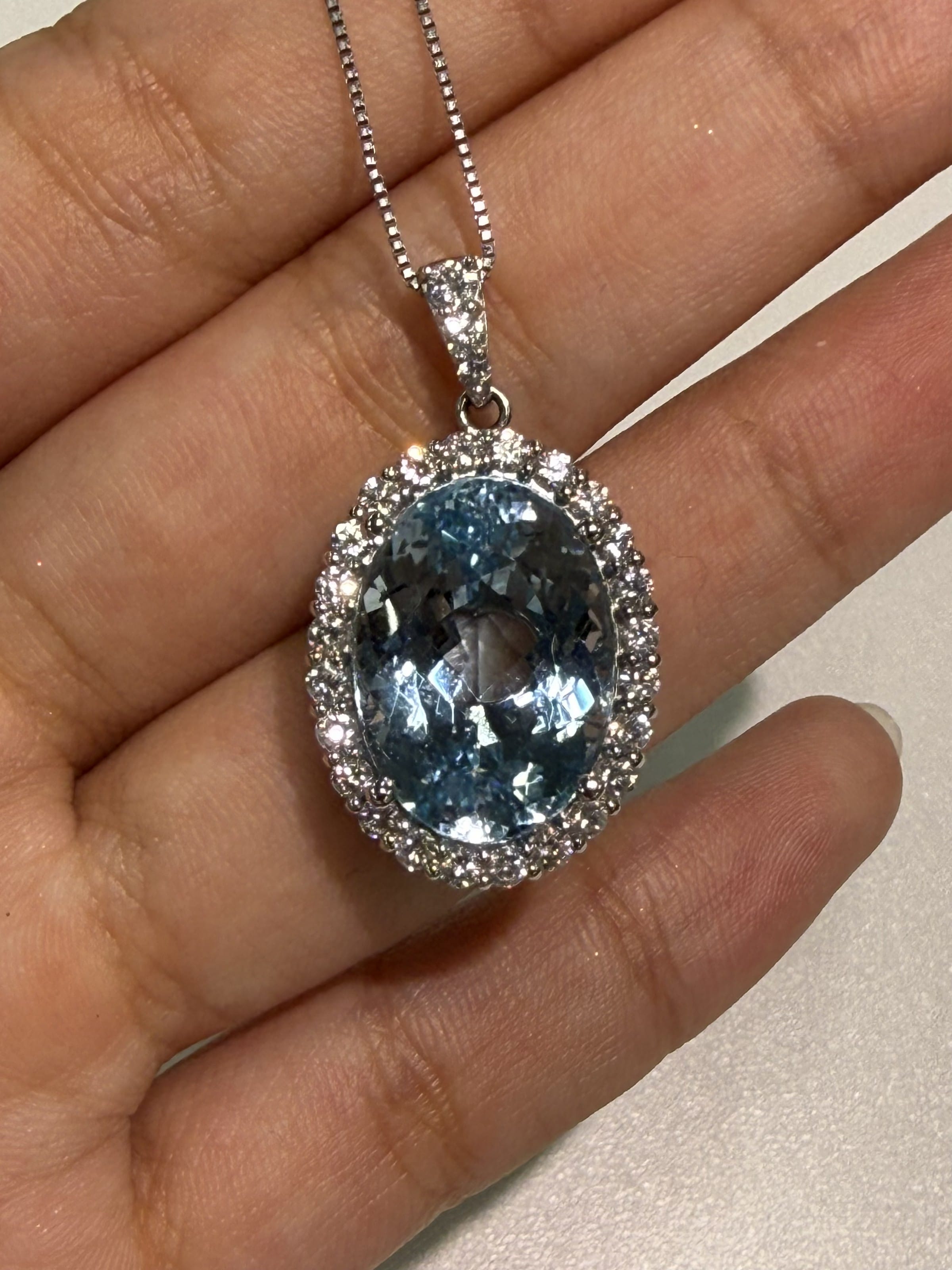 Luxury Promise Oval Aquamarine Pendant Necklace with Diamond Halo in PT900 / 11.54g, AQ12.86ct, D0.93ct / Size 45cm 022885 JJC0037