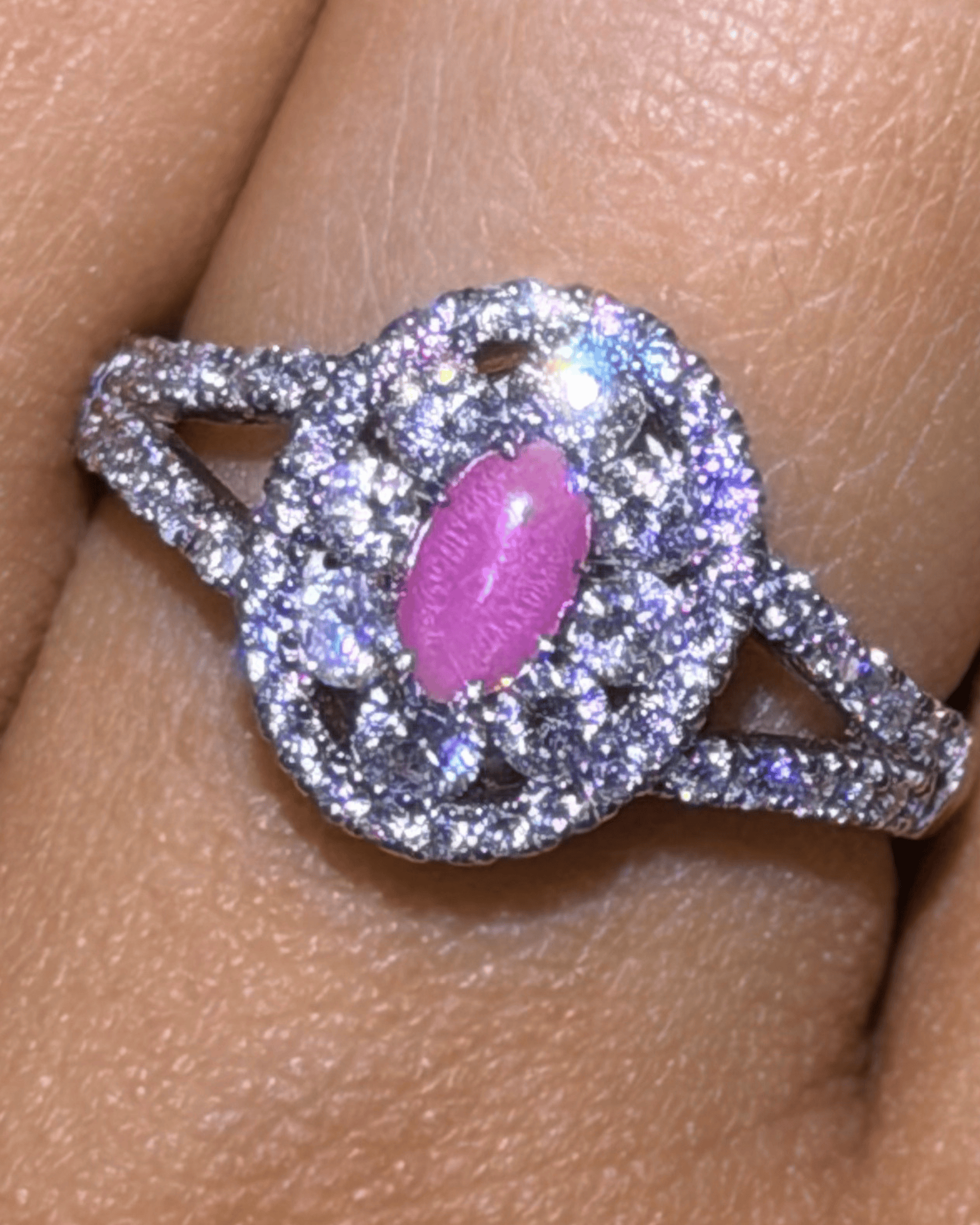 Luxury Promise Oval Conch Pearl Ring with Diamond Halo and Split Pavé Band in PT900 / 4.9g, PA0.37ct, D0.71ct  63ZSN JJC0058