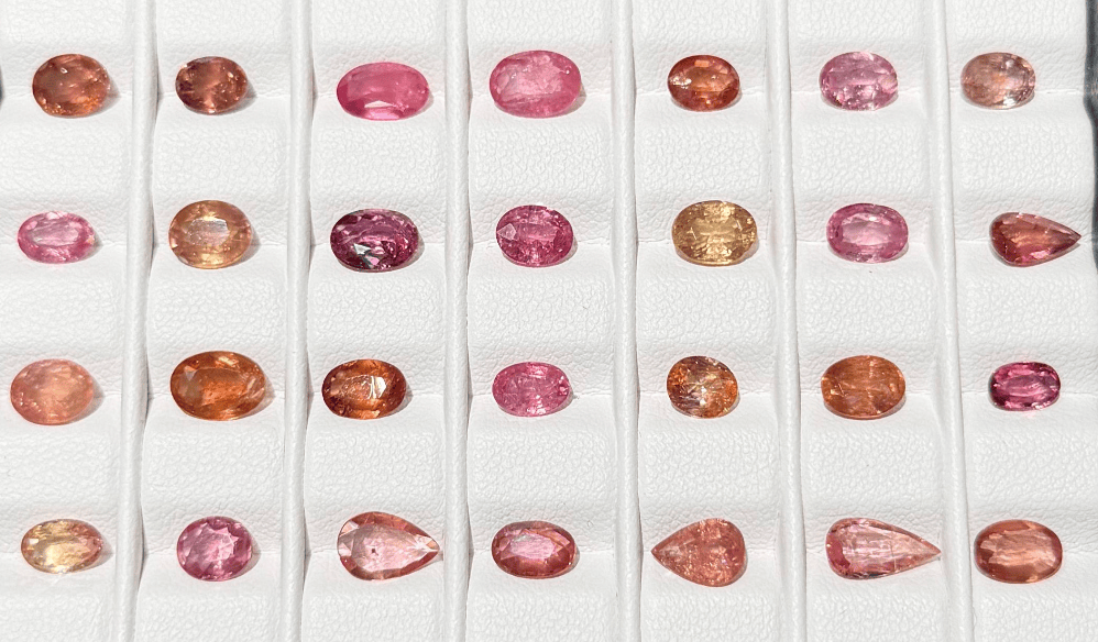 Luxury Promise Padparadscha sapphires (no-heat) (price per 1 stone) DXBCS4130v