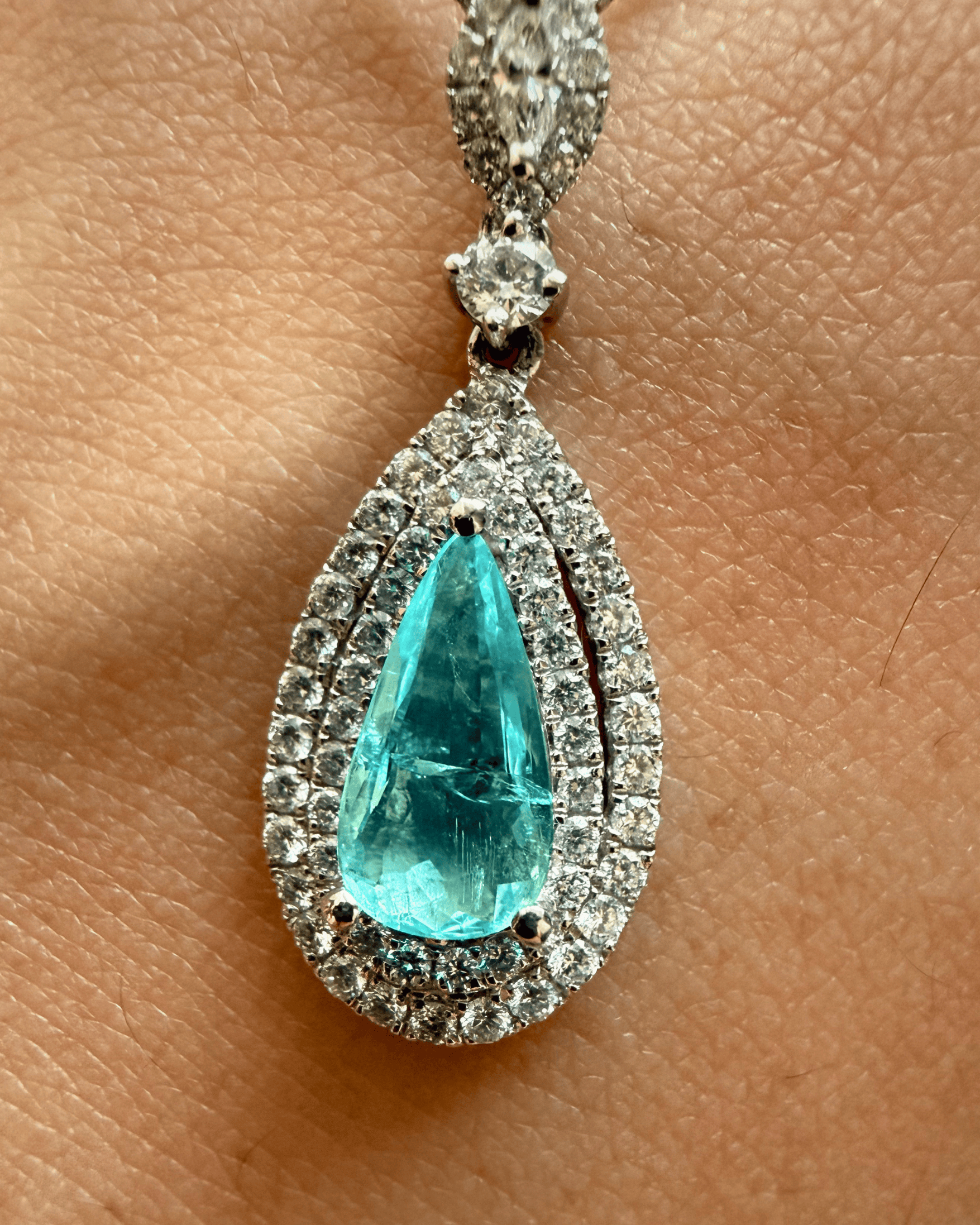 Luxury Promise Paraiba Necklace with Double Diamond Halo in PT900 / 4.1g, T0.99ct, D0.77ct  2672  JJC0162