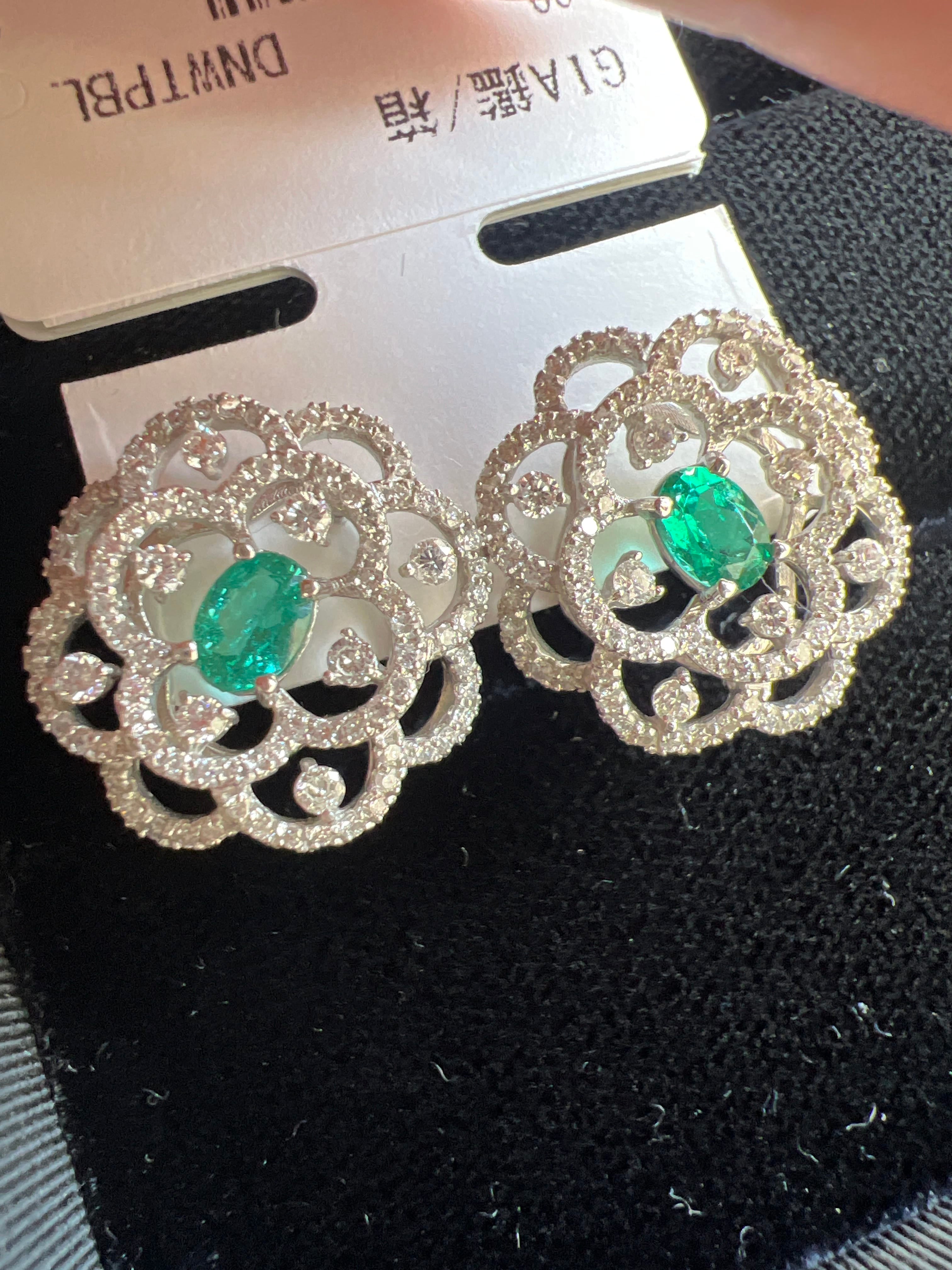 Luxury Promise PT900 PARAIBA TOURMALINE EARRING PR 0.43 DA 0.73 8.8g GIA 25-61177