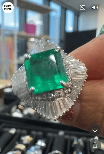 Luxury Promise PT900 Ring with a Natural Colombian Vivid Green Minor Oil Emerald and Baguette/Round Diamond Halo L1083