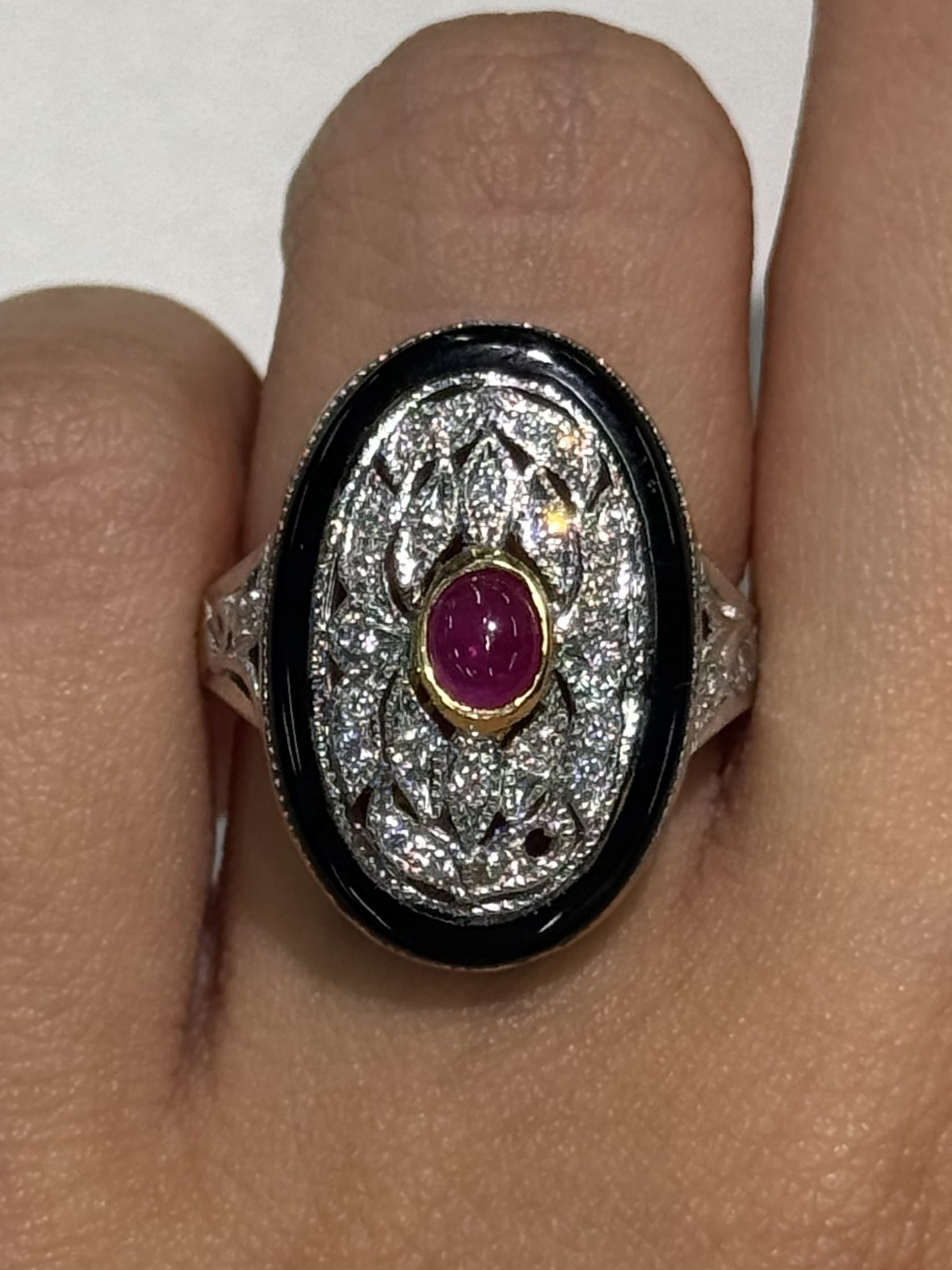 Luxury Promise Ruby Ring with Diamond Halo and Onyx in 18K / 5.20g / Size 5.25 US 023813 JJC0028