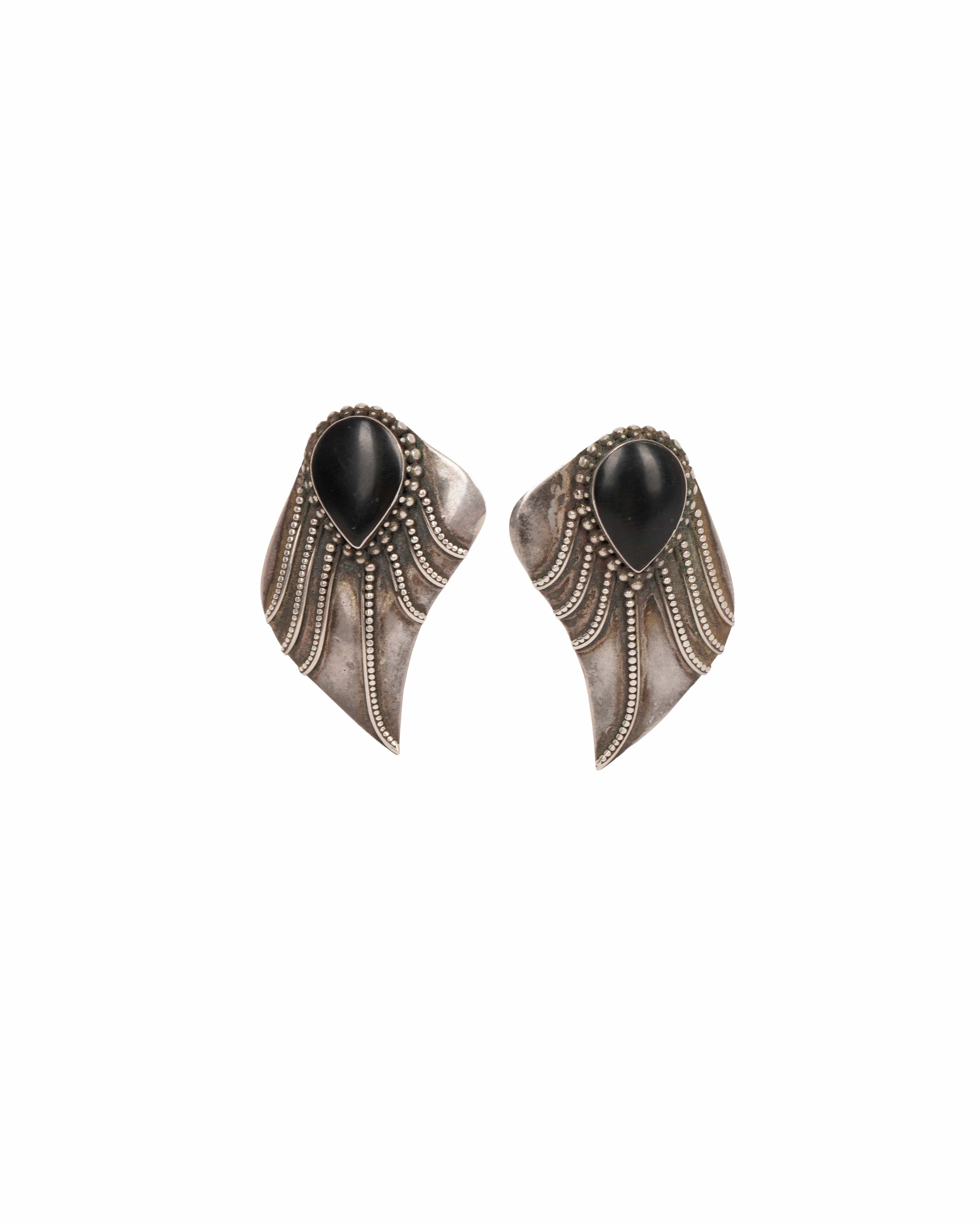 Luxury Promise silver onyx pierced earrings black onyx and marcasite circa 1970 ALTC0527