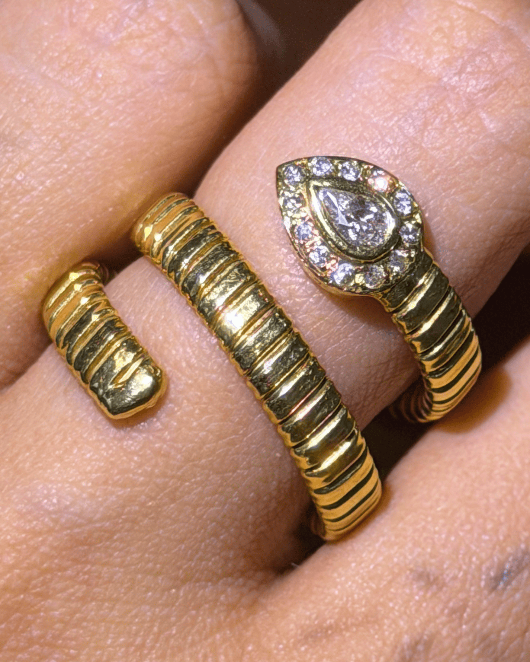 Luxury Promise Snake Ring in 18K / 8.6g, D0.20ct  26S6Y JJC0089