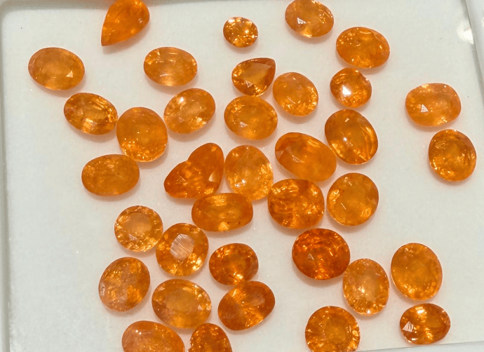 Luxury Promise spessartite garnet (price per 1 stone) DXBCS3923