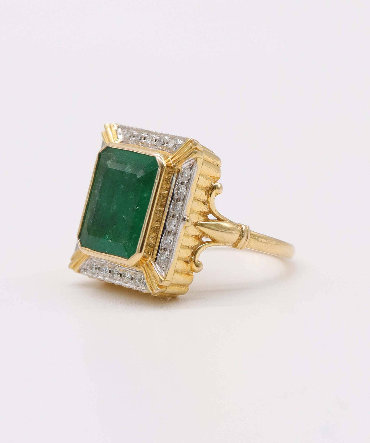 Luxury Promise Top Q rectangle Emerald and Diamond Ring 18K AVNC012