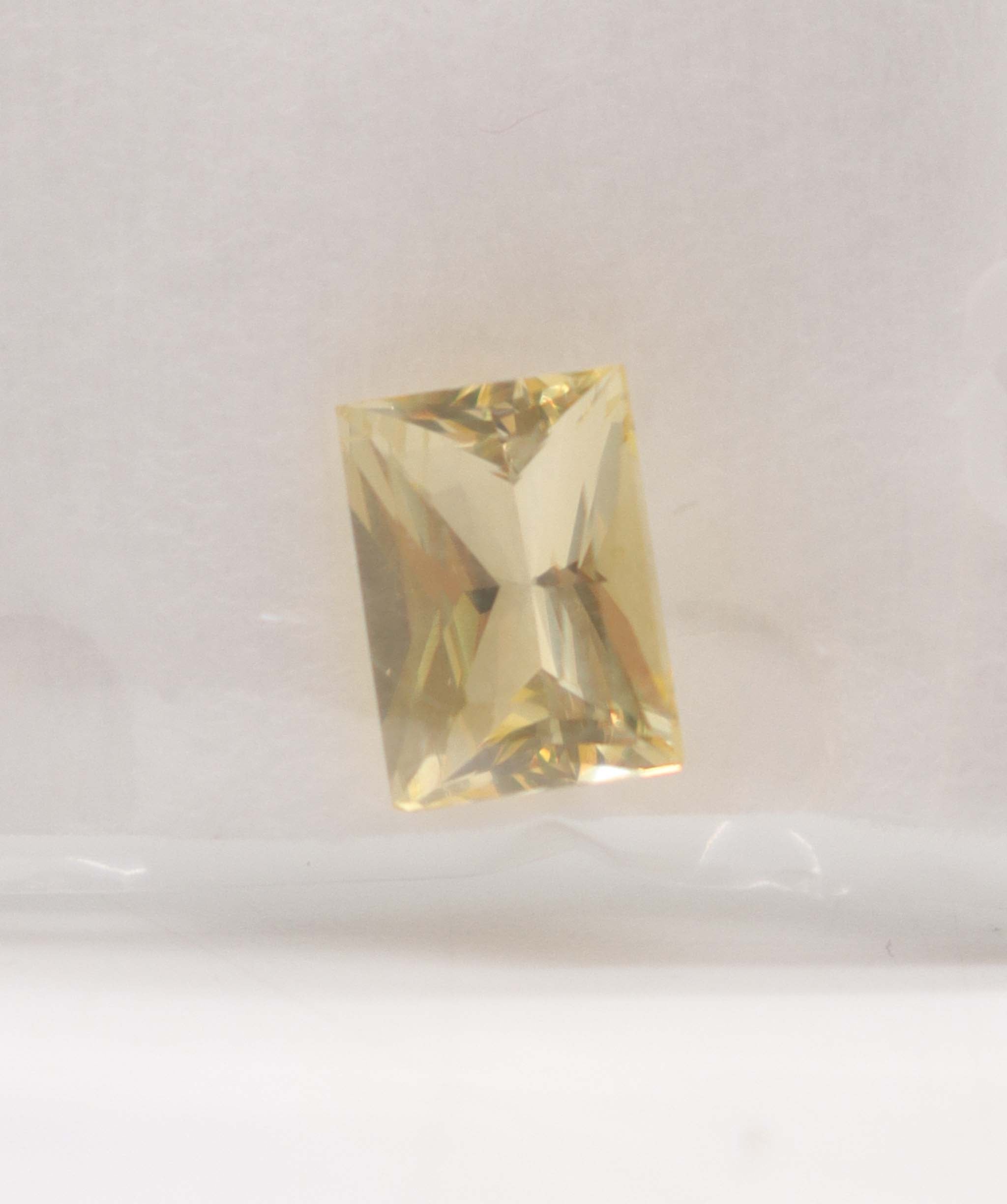 Luxury Promise Yellow Sapphire (Yellow Diamond Blend) Natural Unheated 2.61ct MS8960