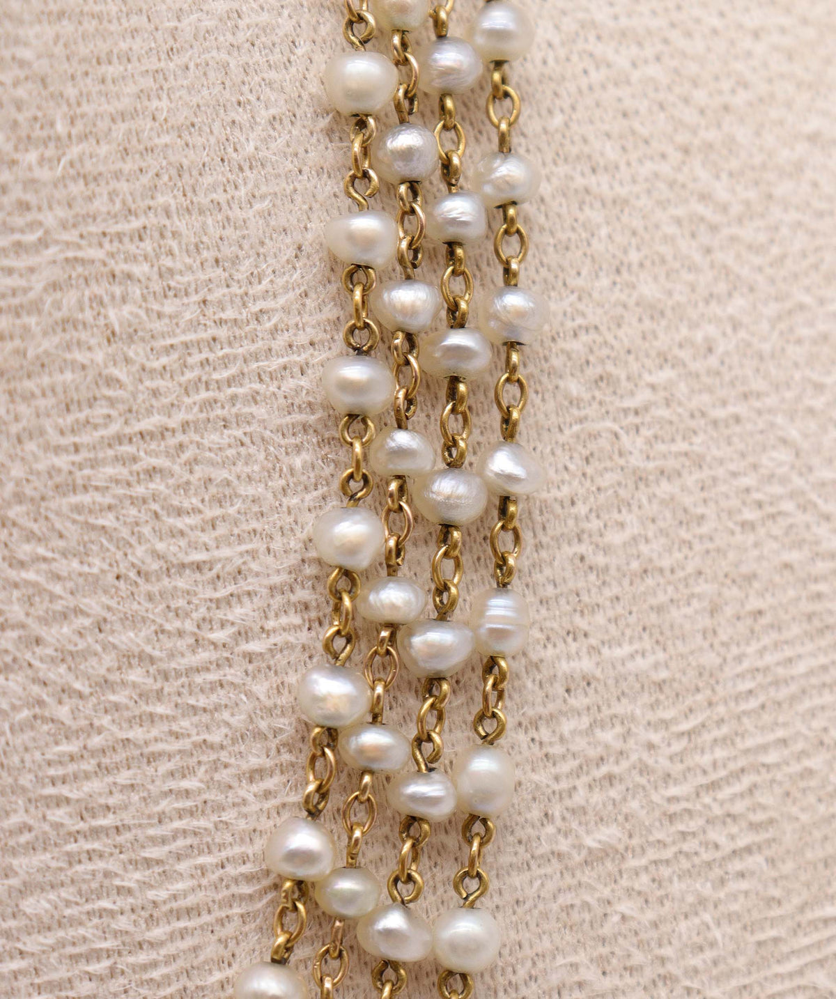 Luxury Promise An Antique Pearl Chain WA24174