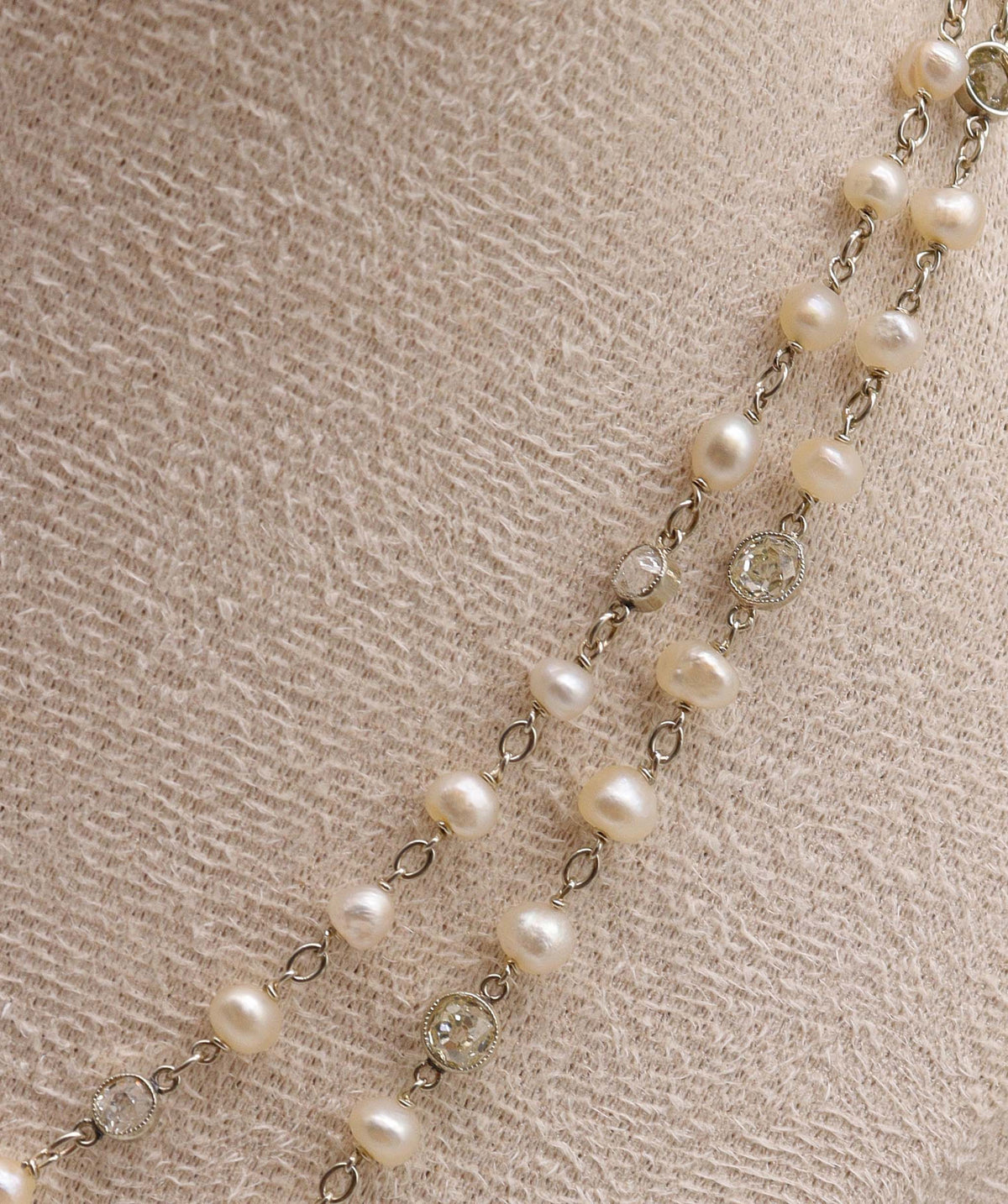 Luxury Promise An Art Deco Pearl and Diamond Chain WA25672
