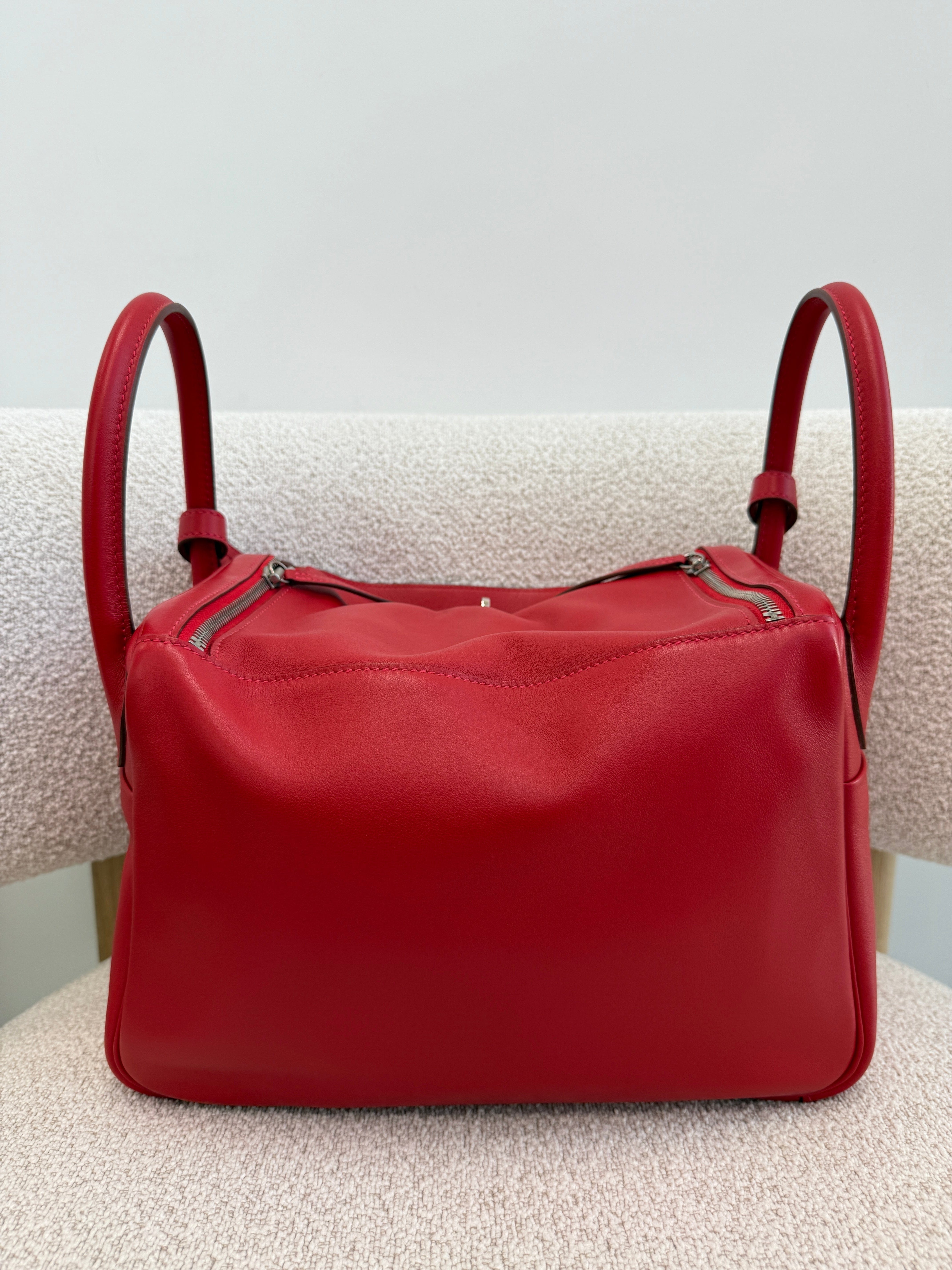 LUXURY PROMISE PRELOVED HERMÈS LINDY 30CM ROUGE CASAQUE Swift Leather Palladium Hardware