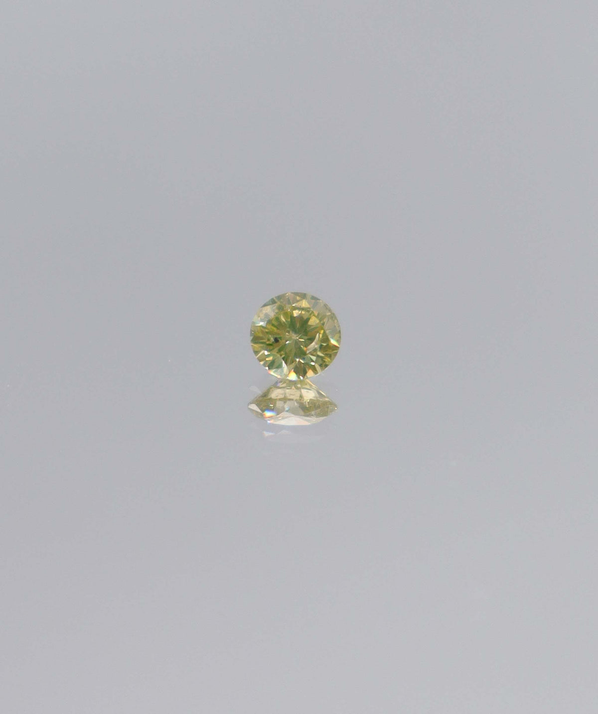 Luxury Promise 0.31ct Diamond Round DXBN0680